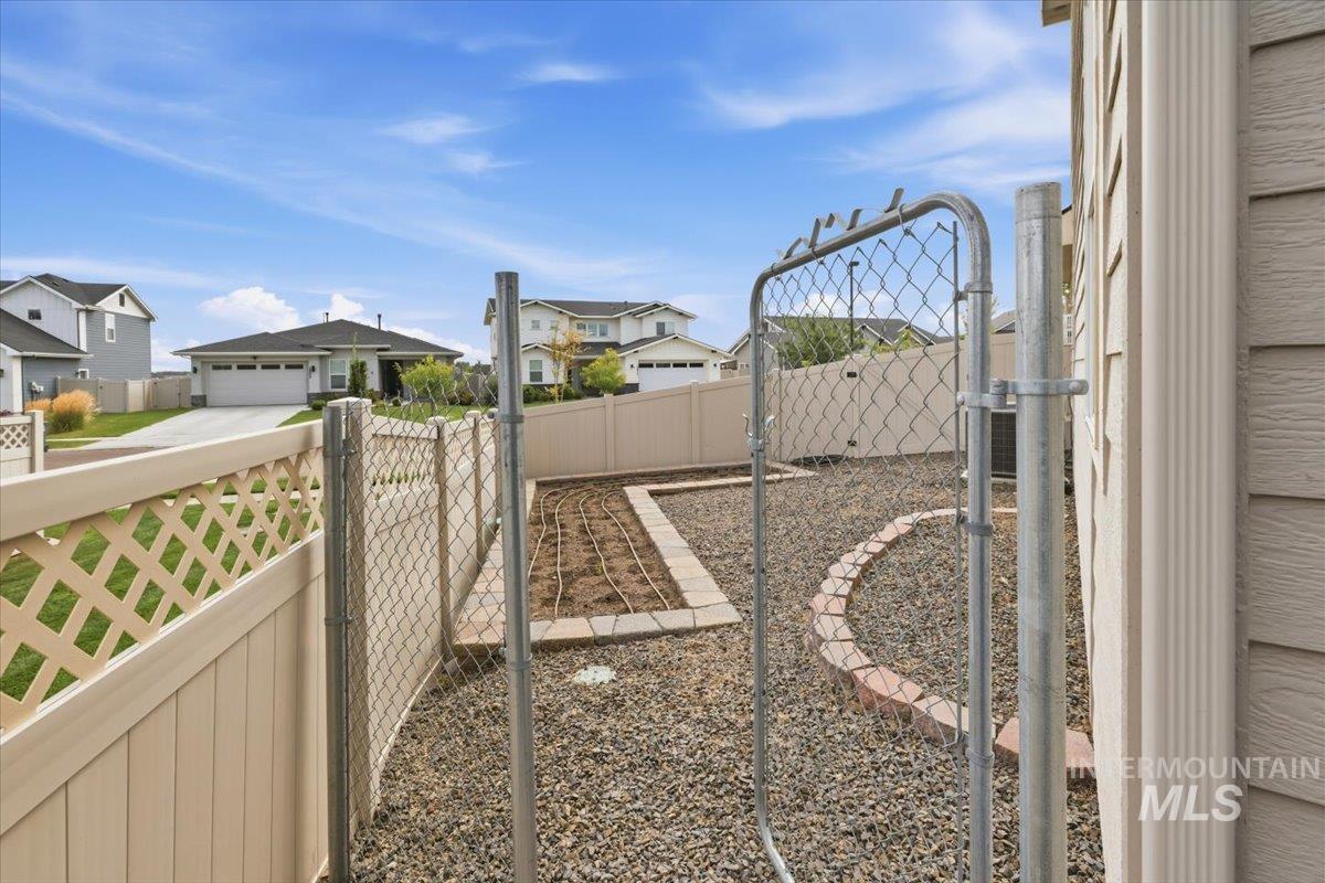 12789 S Alzano Way, Nampa, Idaho 83686, 5 Bedrooms, 3 Bathrooms, Residential For Sale, Price $749,990, 98999026