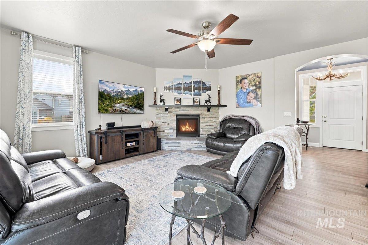 12789 S Alzano Way, Nampa, Idaho 83686, 5 Bedrooms, 3 Bathrooms, Residential For Sale, Price $749,990, 98999026