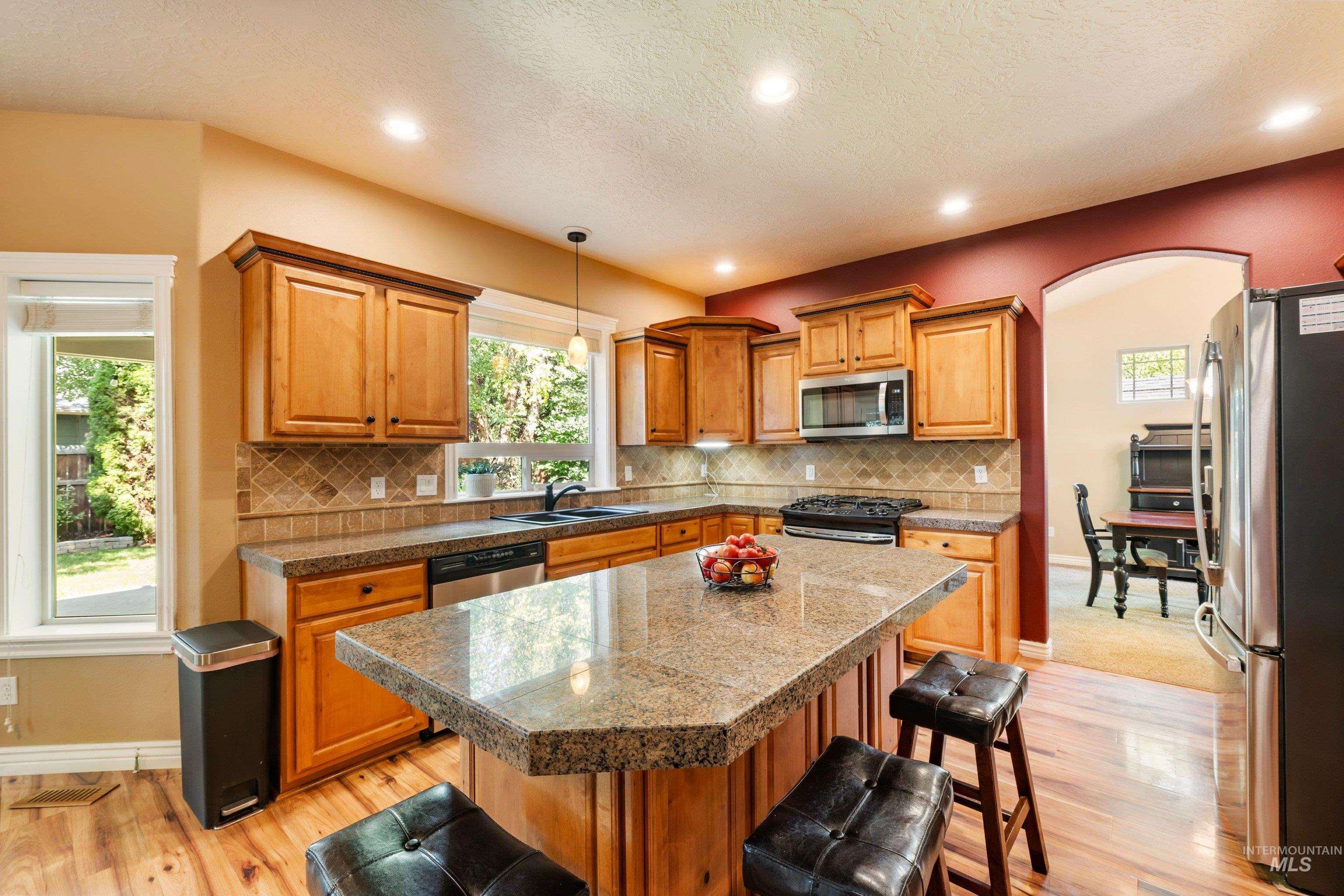 2336 E Summer Dawn Dr, Meridian, Idaho 83646, 4 Bedrooms, 2.5 Bathrooms, Residential For Sale, Price $603,990, 98999027