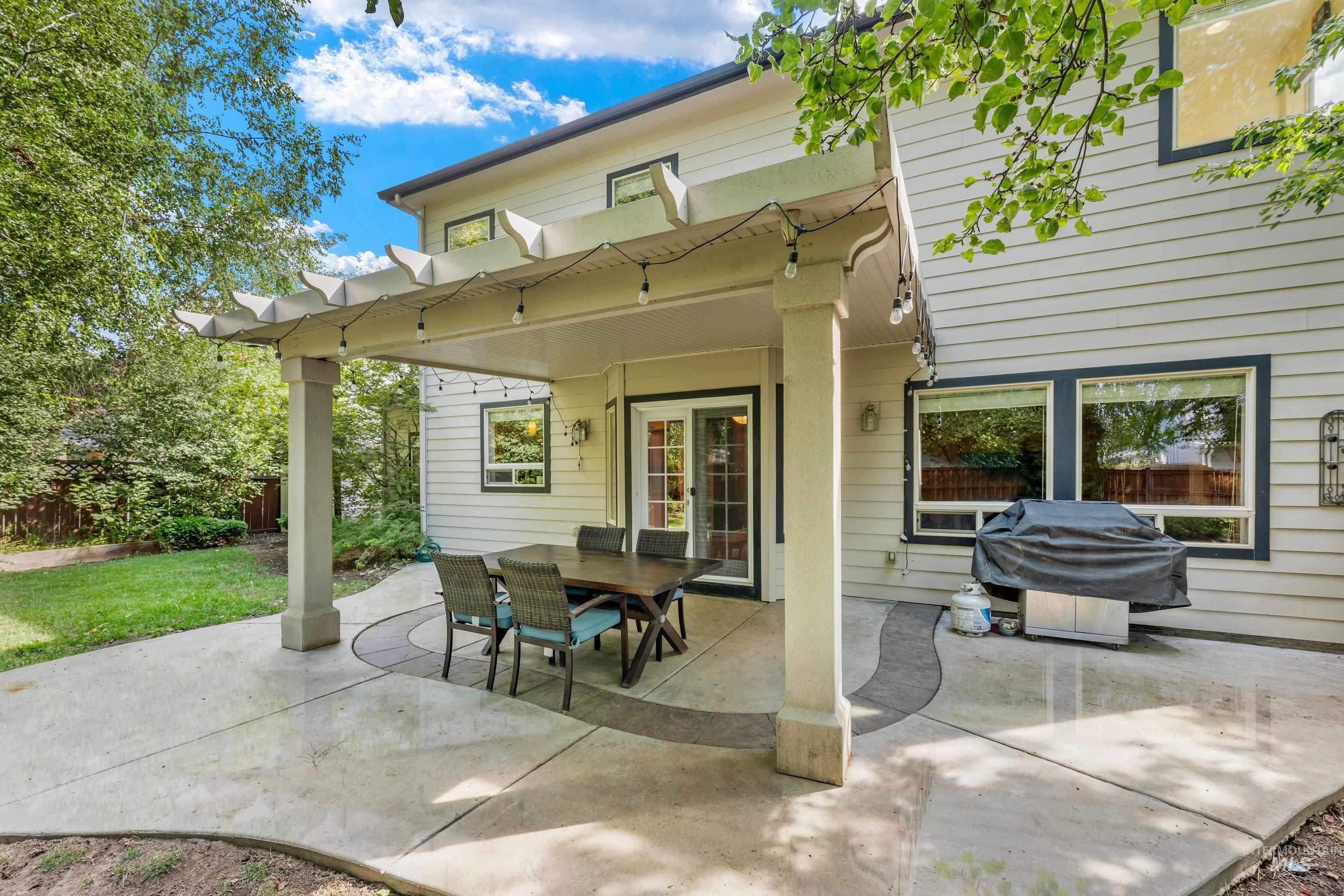 2336 E Summer Dawn Dr, Meridian, Idaho 83646, 4 Bedrooms, 2.5 Bathrooms, Residential For Sale, Price $603,990, 98999027