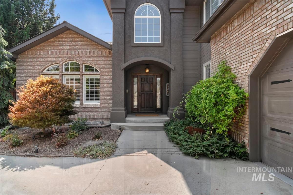 2633 S Swallowtail Lane, Boise, Idaho 83706, 6 Bedrooms, 2.5 Bathrooms, Residential For Sale, Price $1,499,900,MLS 98999030