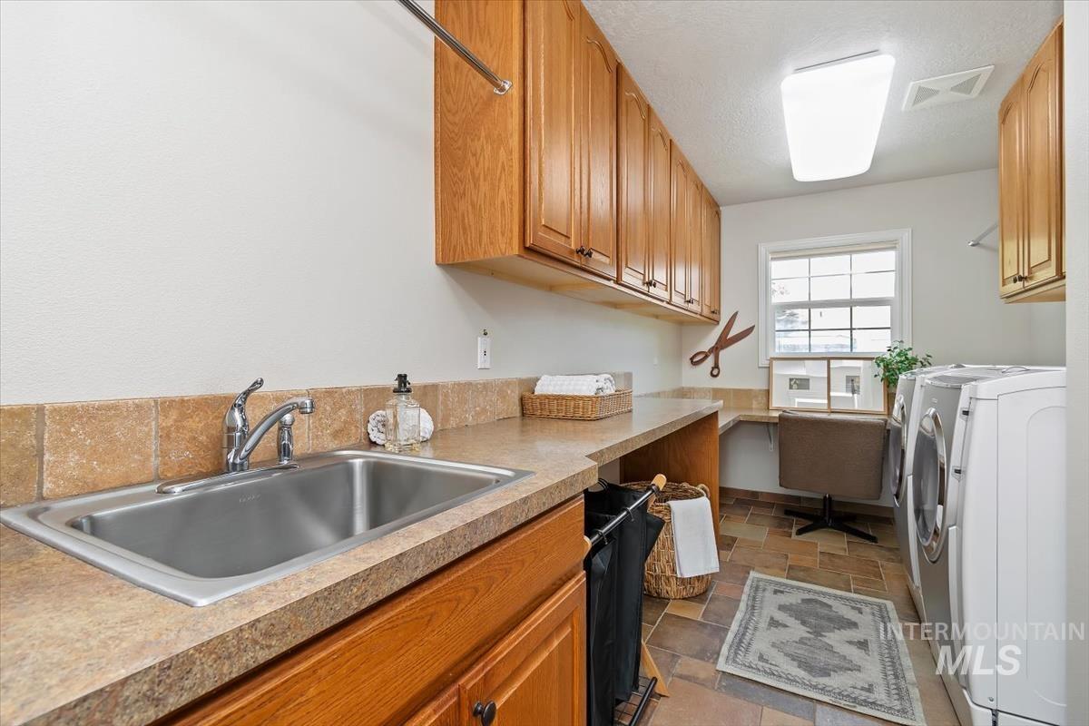 2633 S Swallowtail Lane, Boise, Idaho 83706, 6 Bedrooms, 2.5 Bathrooms, Residential For Sale, Price $1,499,900,MLS 98999030