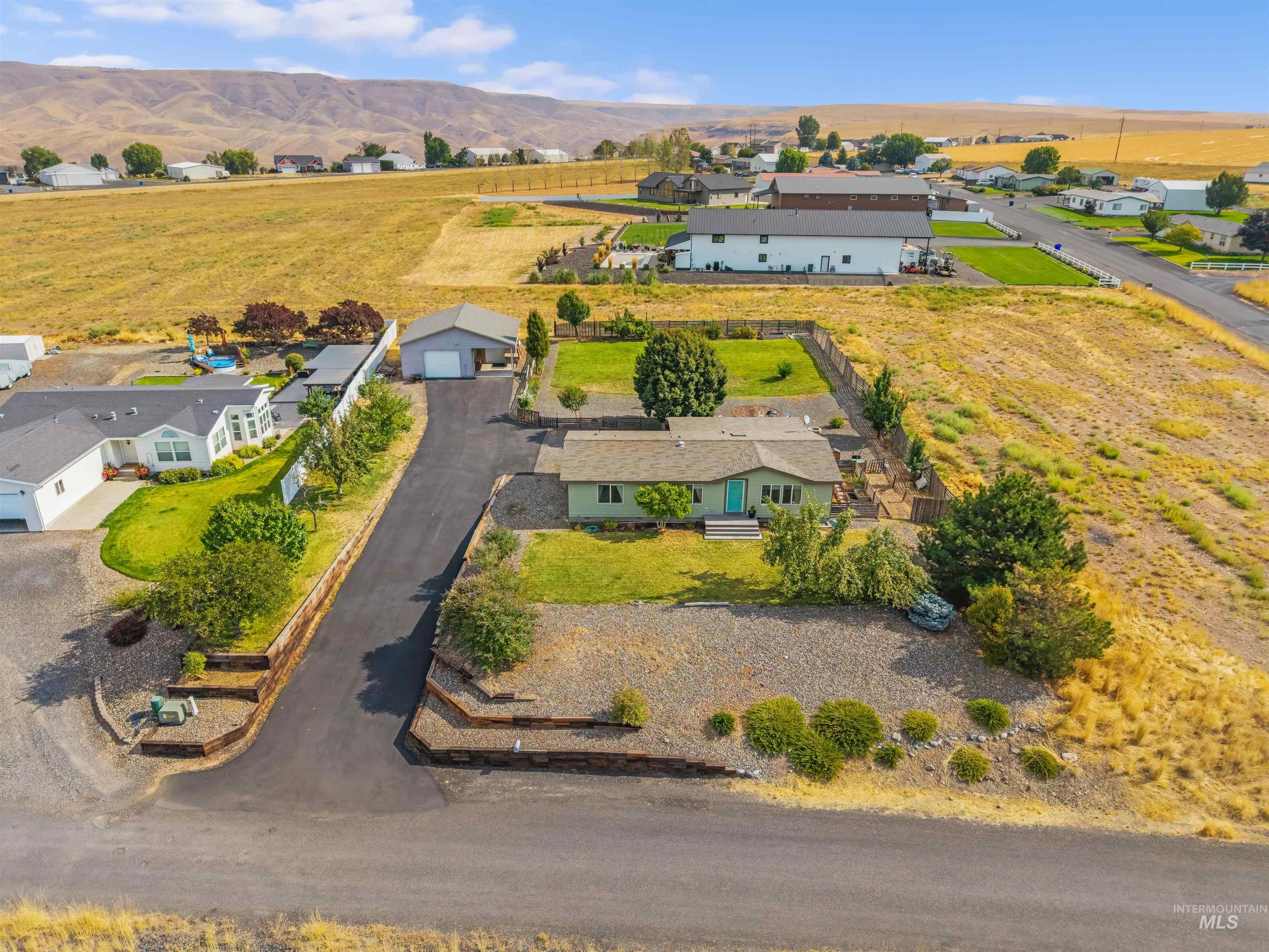 1057 Redhawk Dr, Lewiston, Idaho 83501, 3 Bedrooms, 2 Bathrooms, Residential For Sale, Price $425,000, 98999031