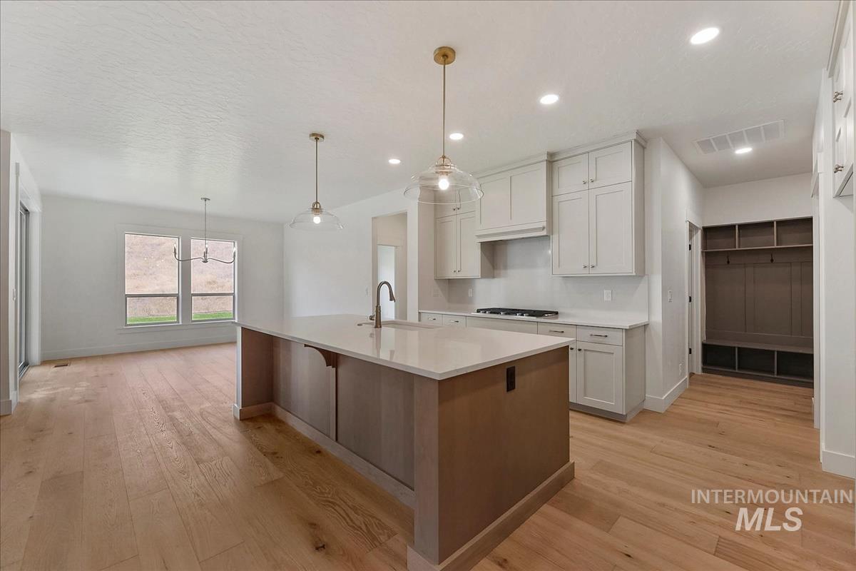 7357 Powell Place, Eagle, Idaho 83629, 3 Bedrooms, 3 Bathrooms, Residential For Sale, Price $849,880,MLS 98999032