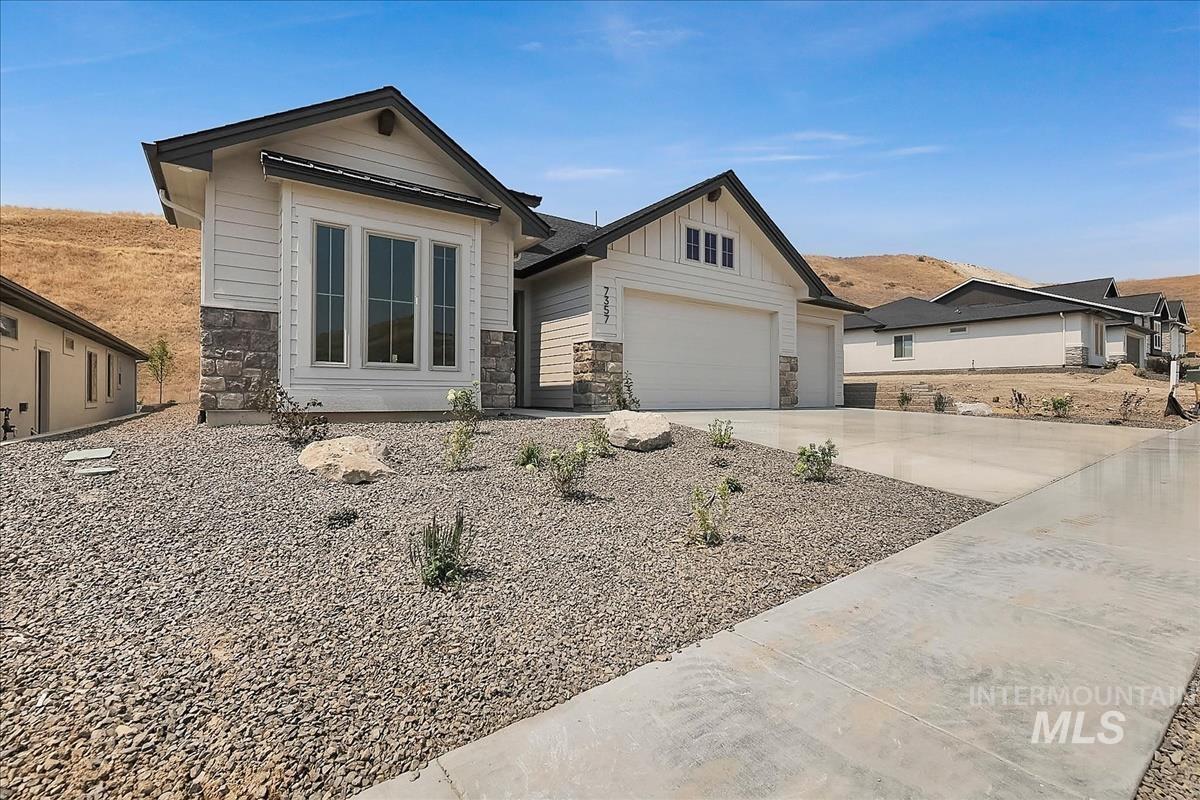 7357 Powell Place, Eagle, Idaho 83629, 3 Bedrooms, 3 Bathrooms, Residential For Sale, Price $849,880,MLS 98999032