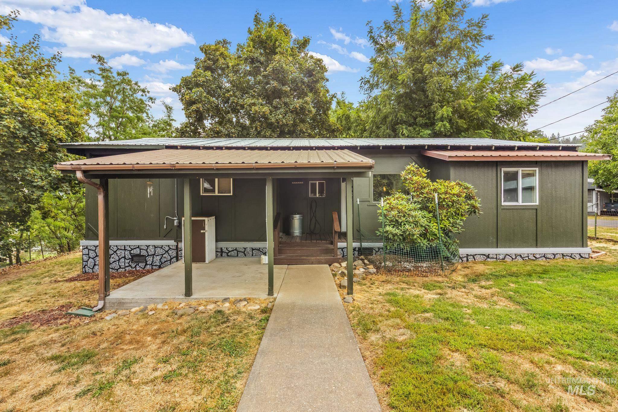 701 1/2 Clearwater St, Kooskia, Idaho 83539, 1 Bedroom, 1 Bathroom, Residential For Sale, Price $199,000,MLS 98999033