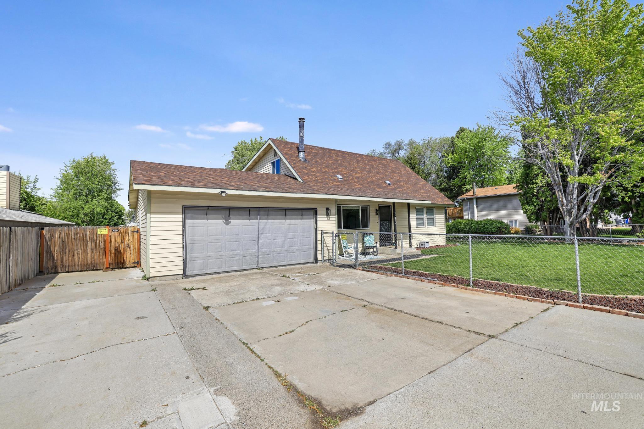 2535 N 3rd E, Mountain Home, Idaho 83647, 4 Bedrooms, 2 Bathrooms, Residential For Sale, Price $415,000,MLS 98999035