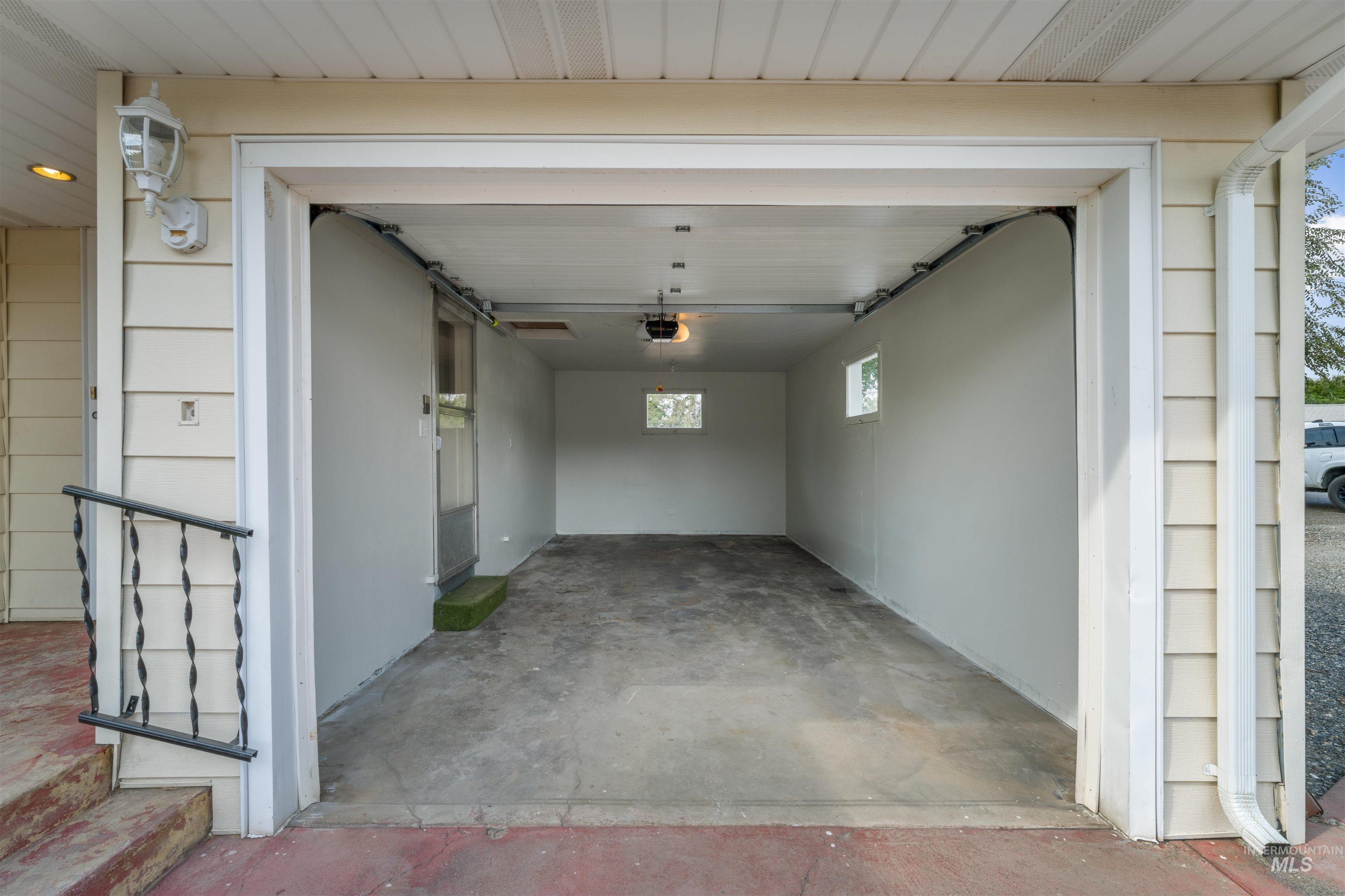 1427 18th Avenue, Lewiston, Idaho 83501, 3 Bedrooms, 2 Bathrooms, Residential For Sale, Price $359,900,MLS 98999036