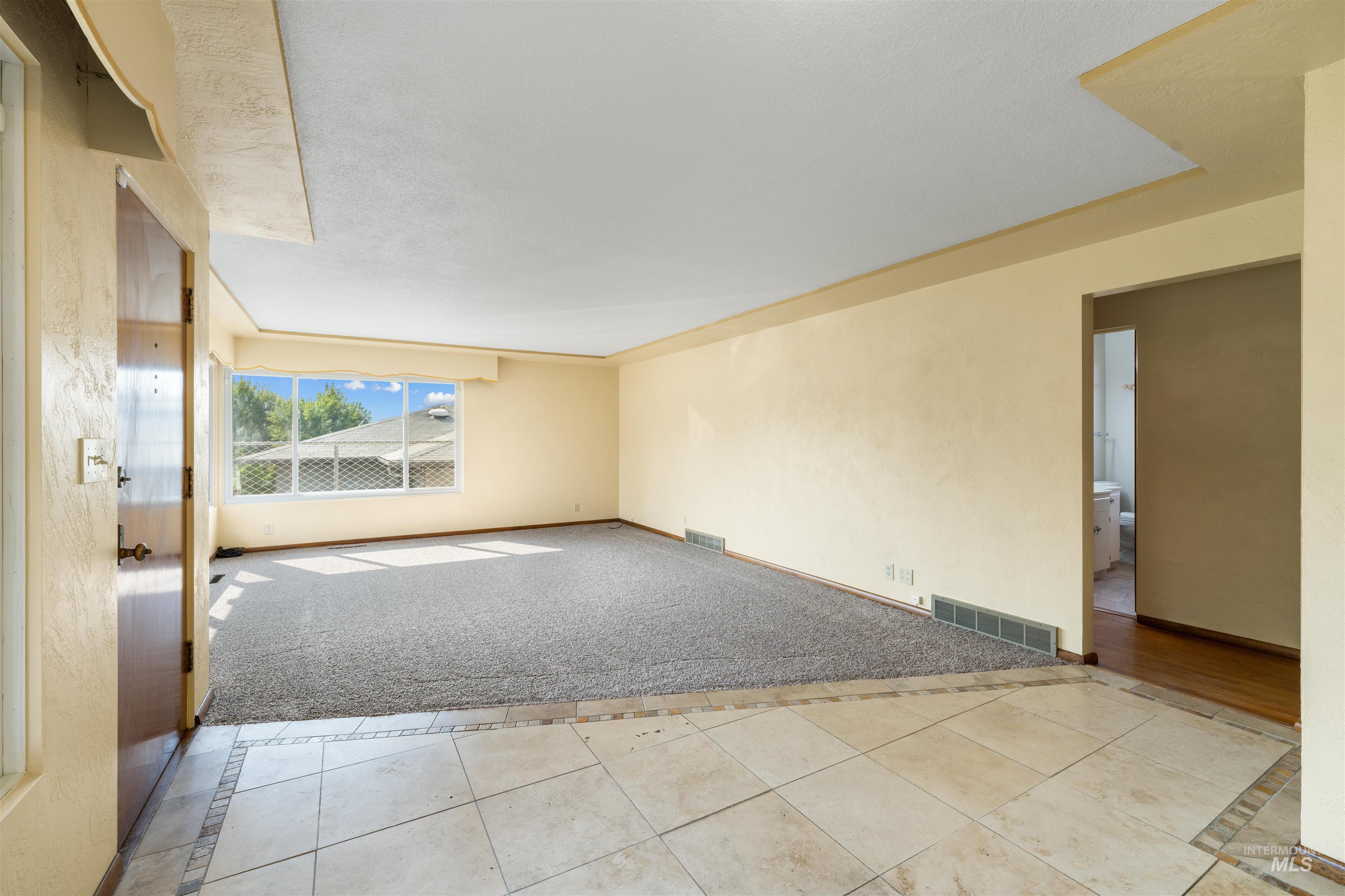 1427 18th Avenue, Lewiston, Idaho 83501, 3 Bedrooms, 2 Bathrooms, Residential For Sale, Price $359,900,MLS 98999036