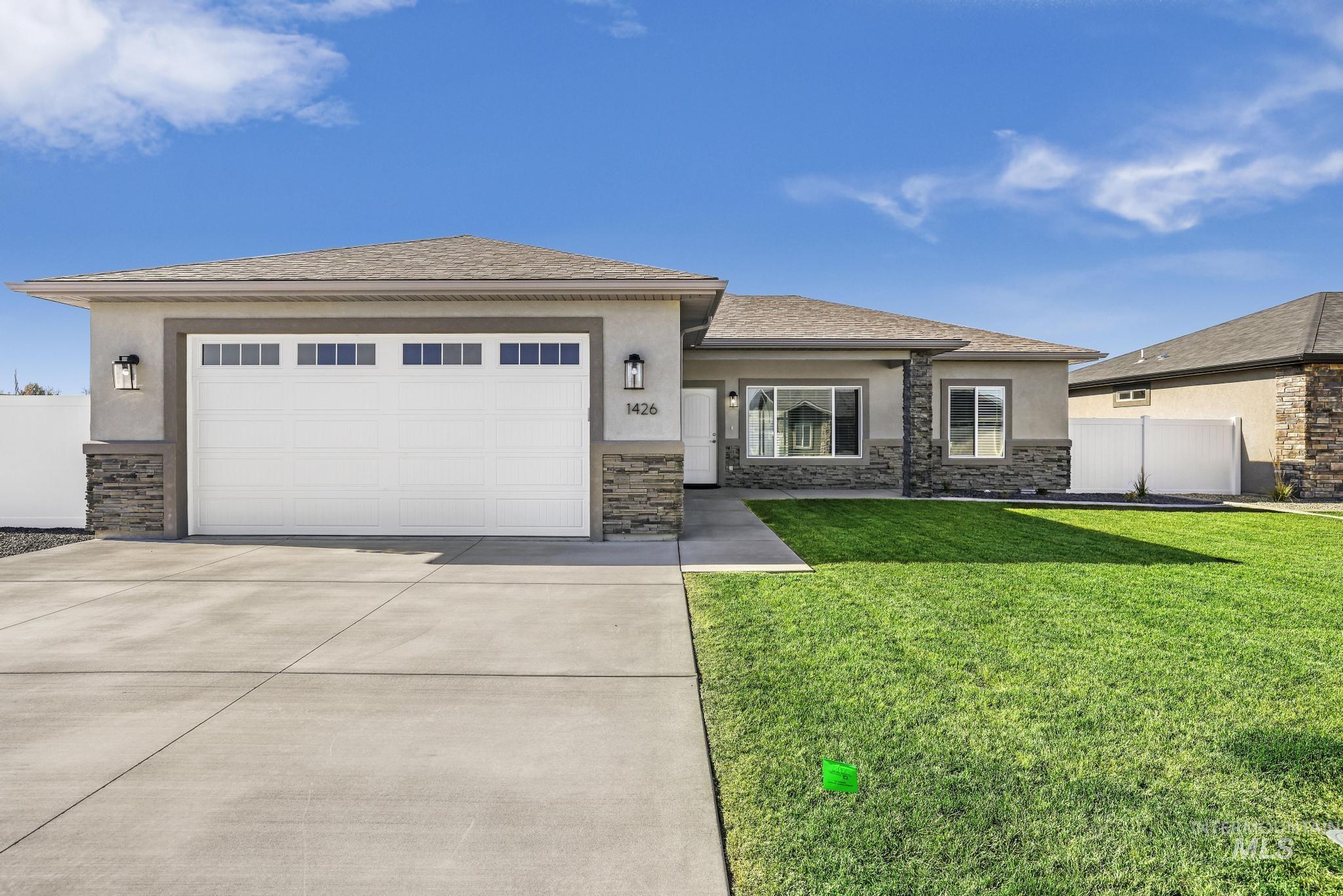 231a Waucanza Street, Dietrich, Idaho 83324, 3 Bedrooms, 2 Bathrooms, Residential For Sale, Price $499,900,MLS 98999038