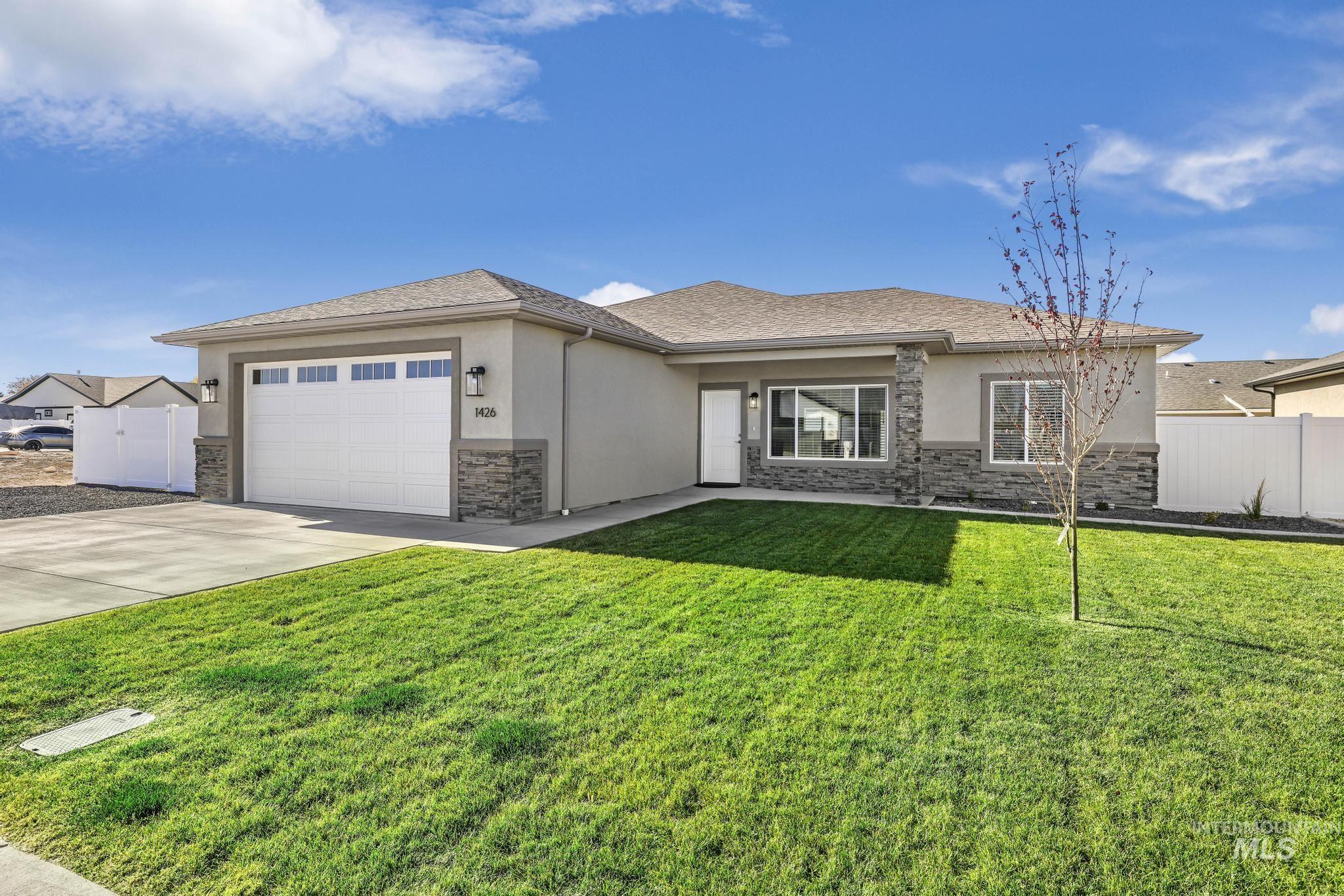 231a Waucanza Street, Dietrich, Idaho 83324, 3 Bedrooms, 2 Bathrooms, Residential For Sale, Price $499,900,MLS 98999038