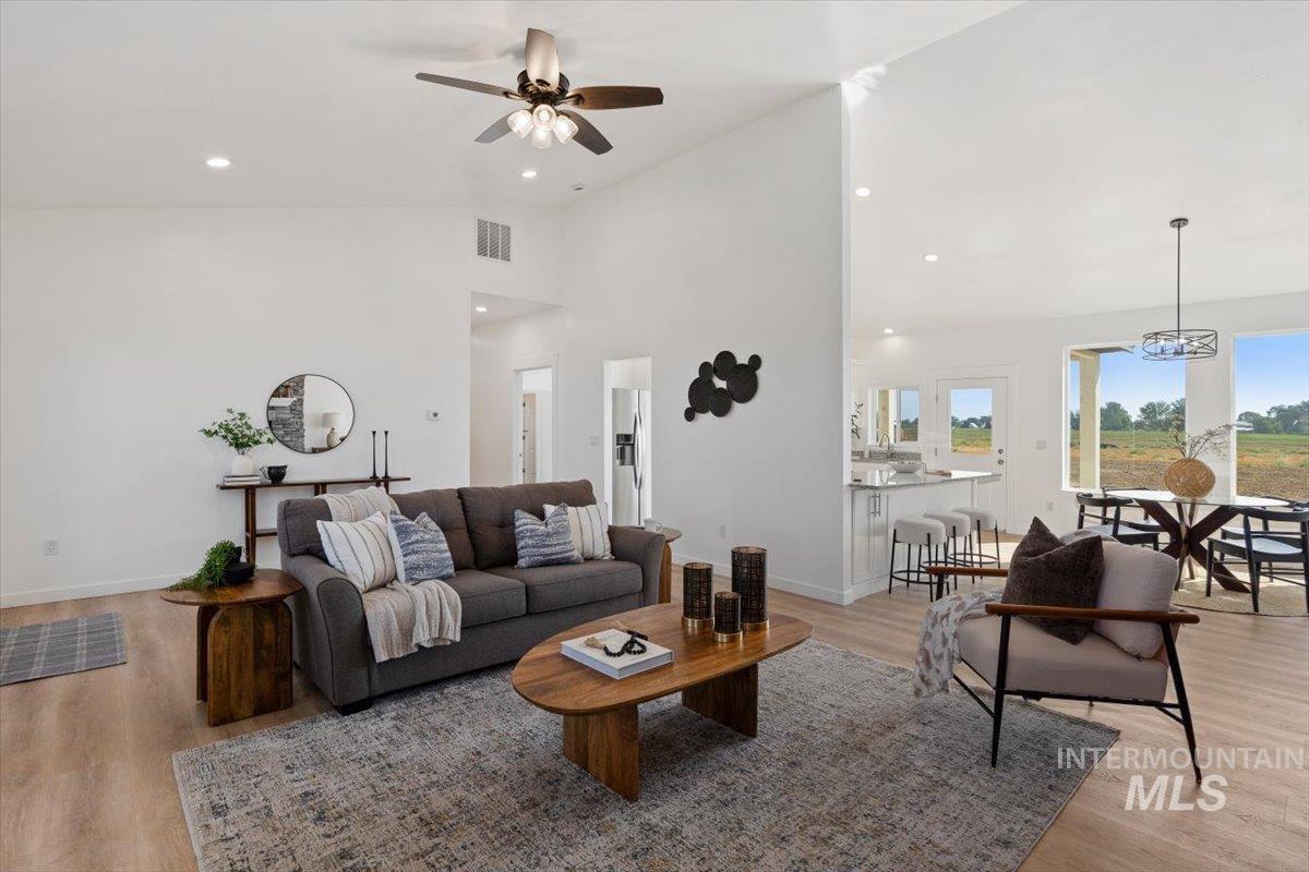 45 Sunset Loop, Jerome, Idaho 83338, 3 Bedrooms, 2 Bathrooms, Residential For Sale, Price $525,000,MLS 98999042