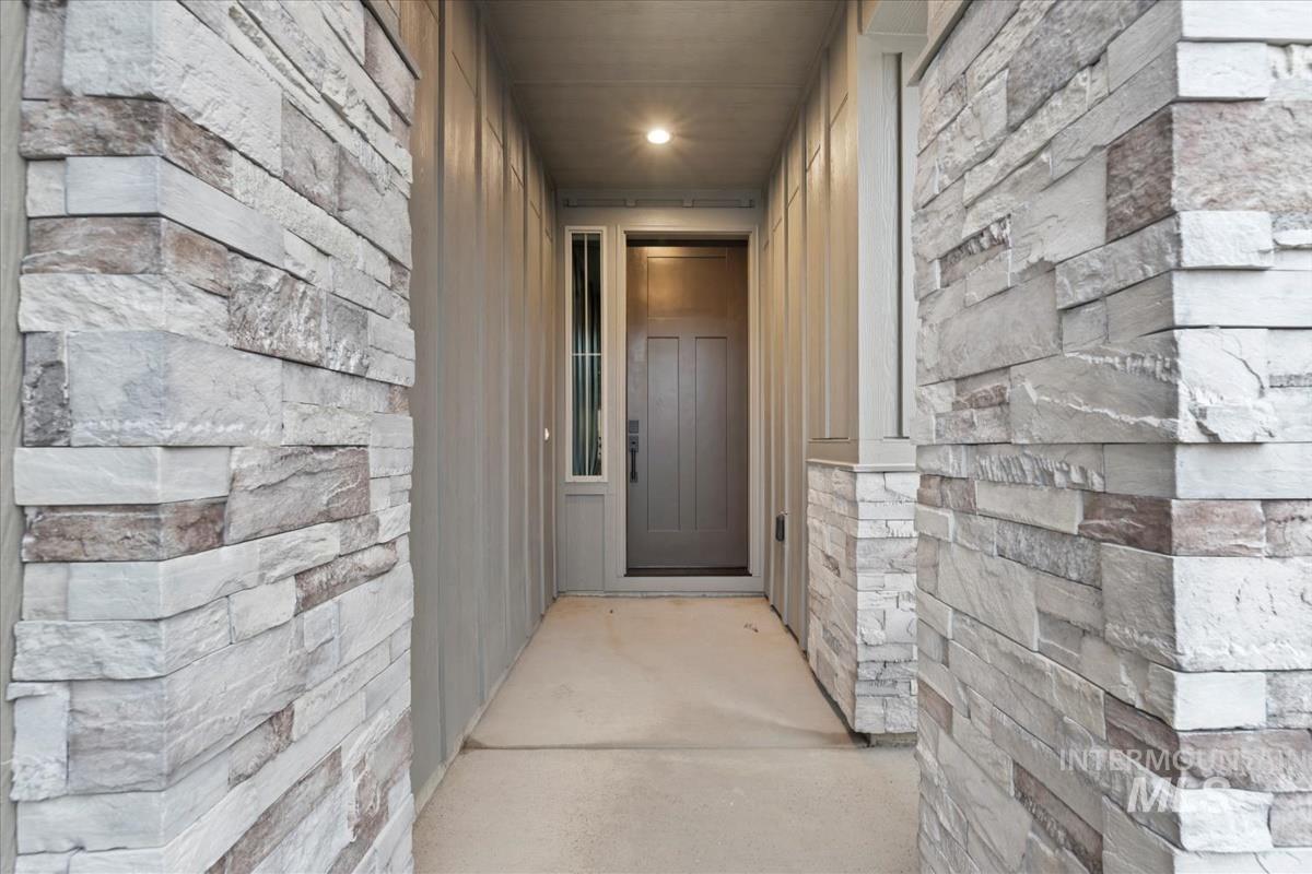 6999 W Tolland St, Eagle, Idaho 83616, 4 Bedrooms, 2 Bathrooms, Residential For Sale, Price $769,880,MLS 98999043