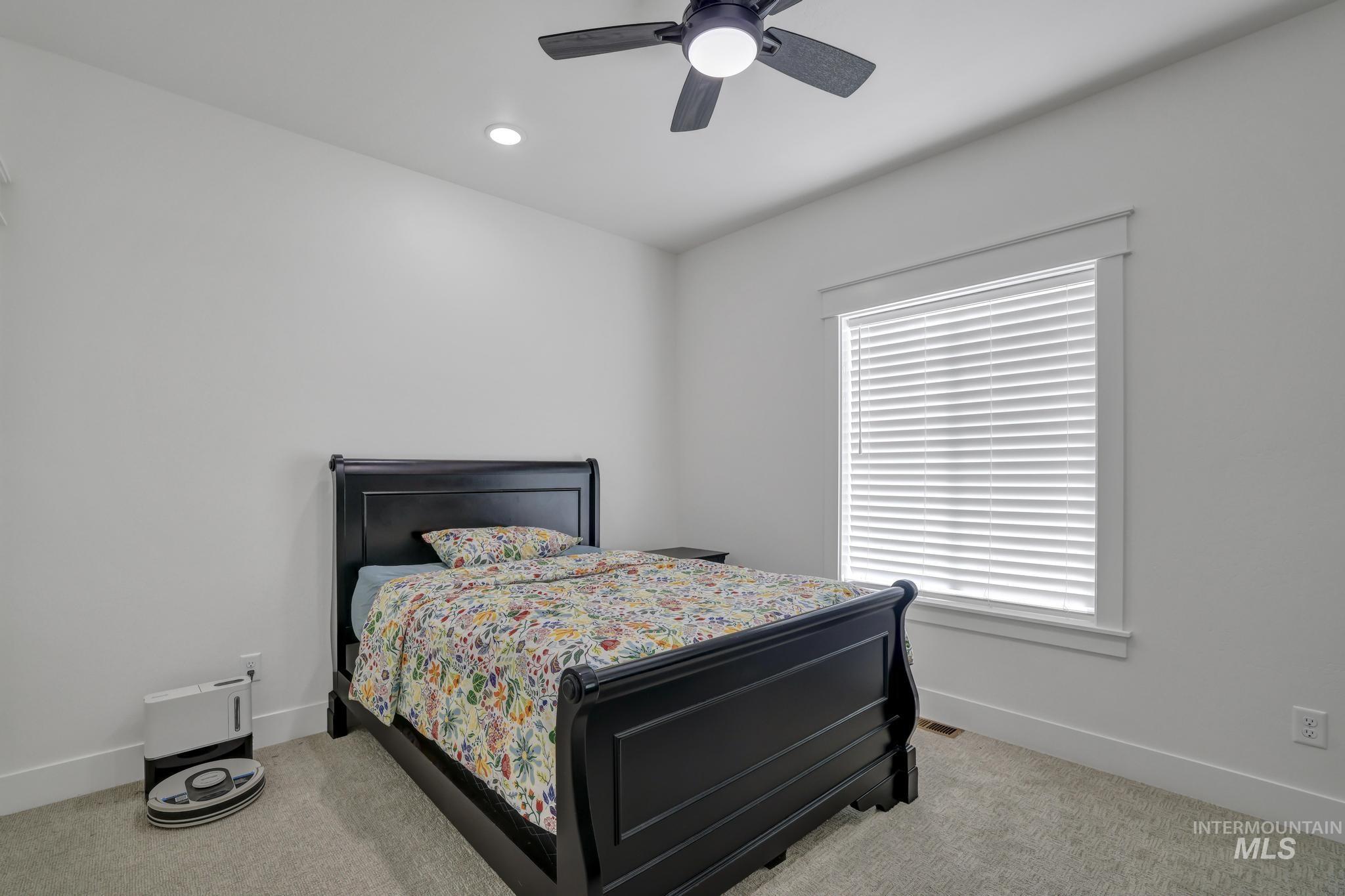 1374 Zephlyn Street, Twin Falls, Idaho 83301, 3 Bedrooms, 2 Bathrooms, Residential For Sale, Price $449,000,MLS 98999044