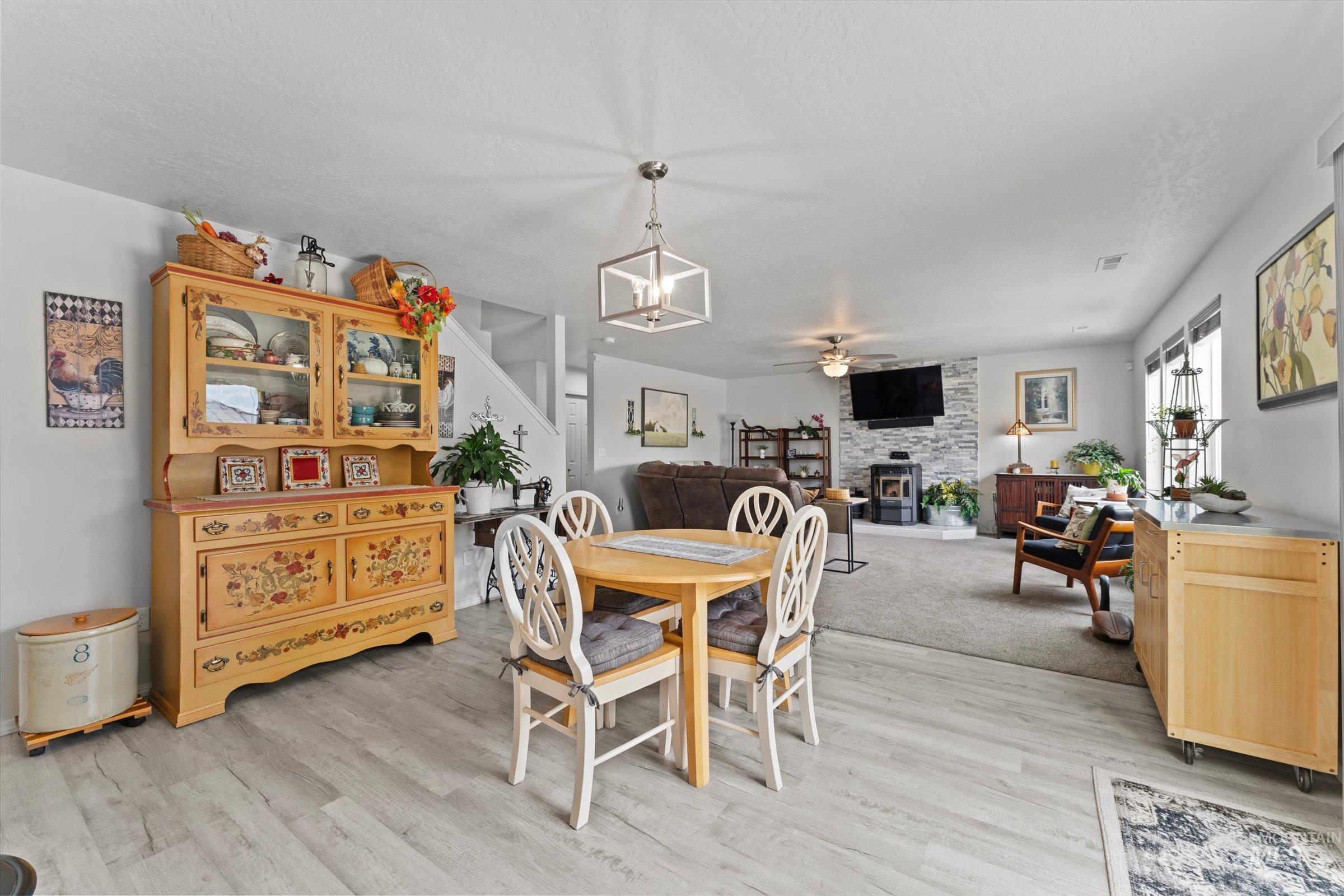1755 SW Miner, Mountain Home, Idaho 83647, 4 Bedrooms, 2.5 Bathrooms, Residential For Sale, Price $519,000,MLS 98999045
