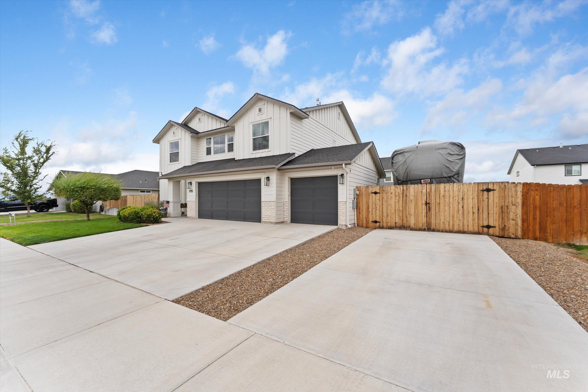 1755 SW Miner, Mountain Home, Idaho 83647, 4 Bedrooms, 2.5 Bathrooms, Residential For Sale, Price $519,000,MLS 98999045