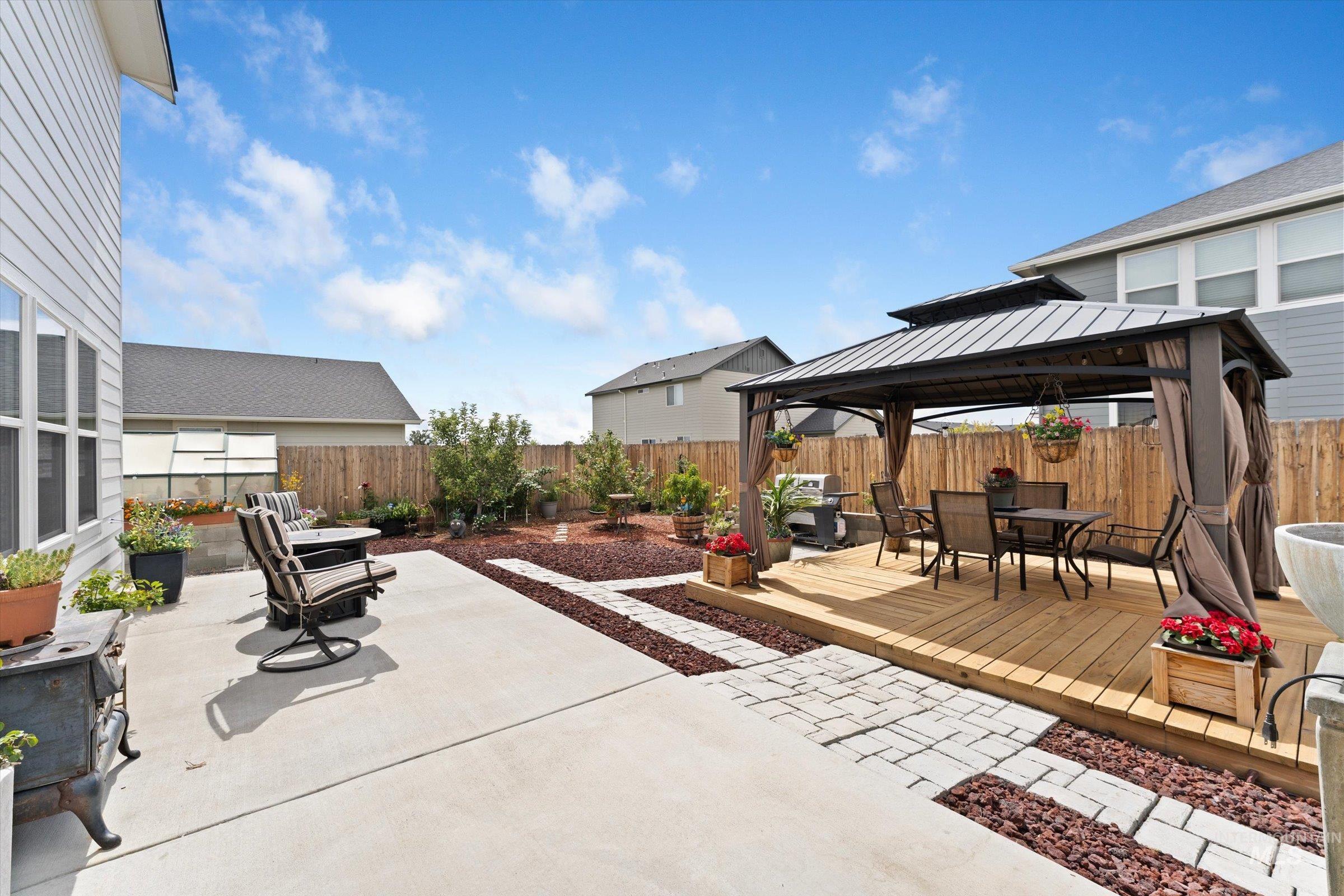 1755 SW Miner, Mountain Home, Idaho 83647, 4 Bedrooms, 2.5 Bathrooms, Residential For Sale, Price $519,000,MLS 98999045