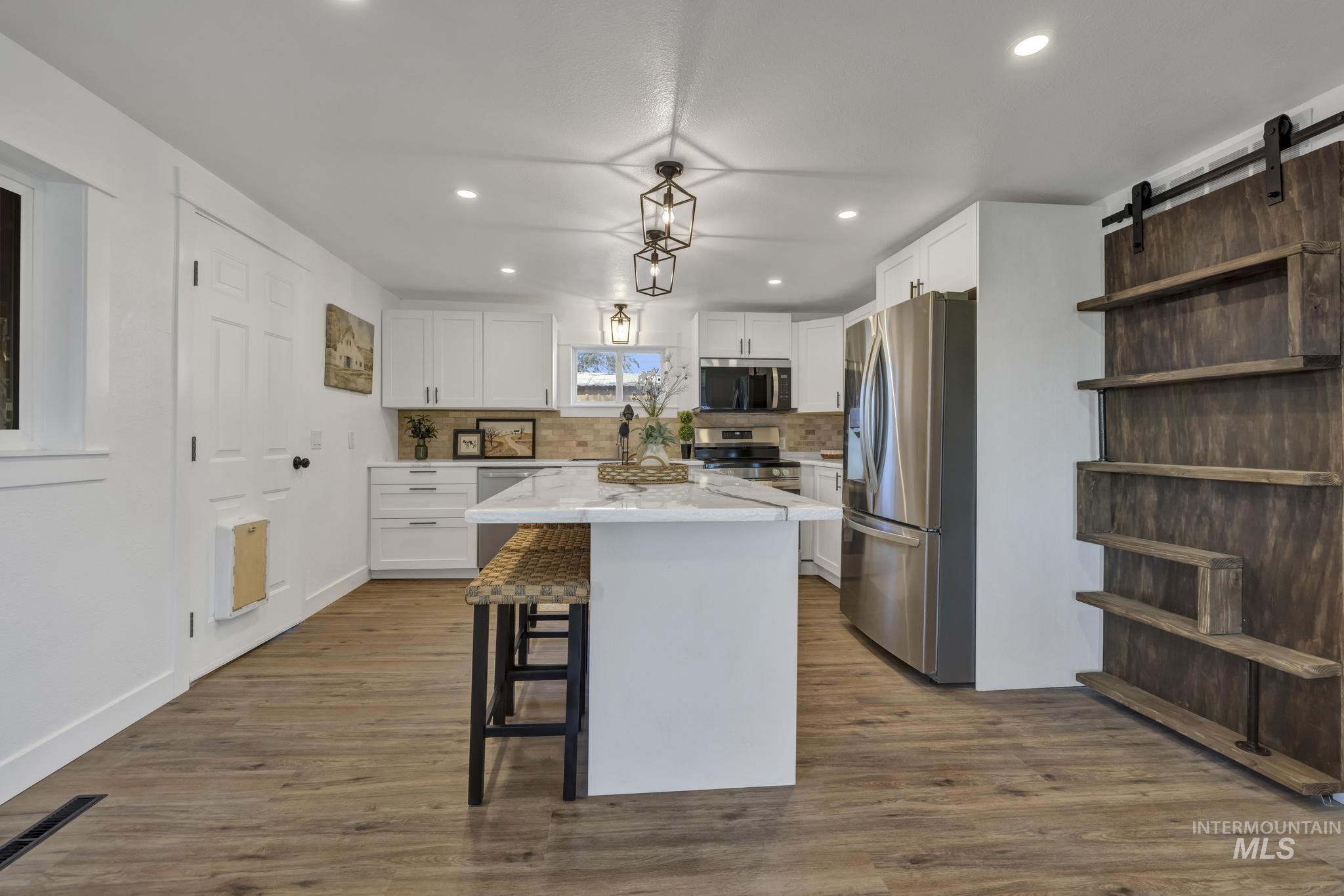 4225 N Clear Lakes Rd, Buhl, Idaho 83316, 4 Bedrooms, 2.5 Bathrooms, Residential For Sale, Price $439,999,MLS 98999048