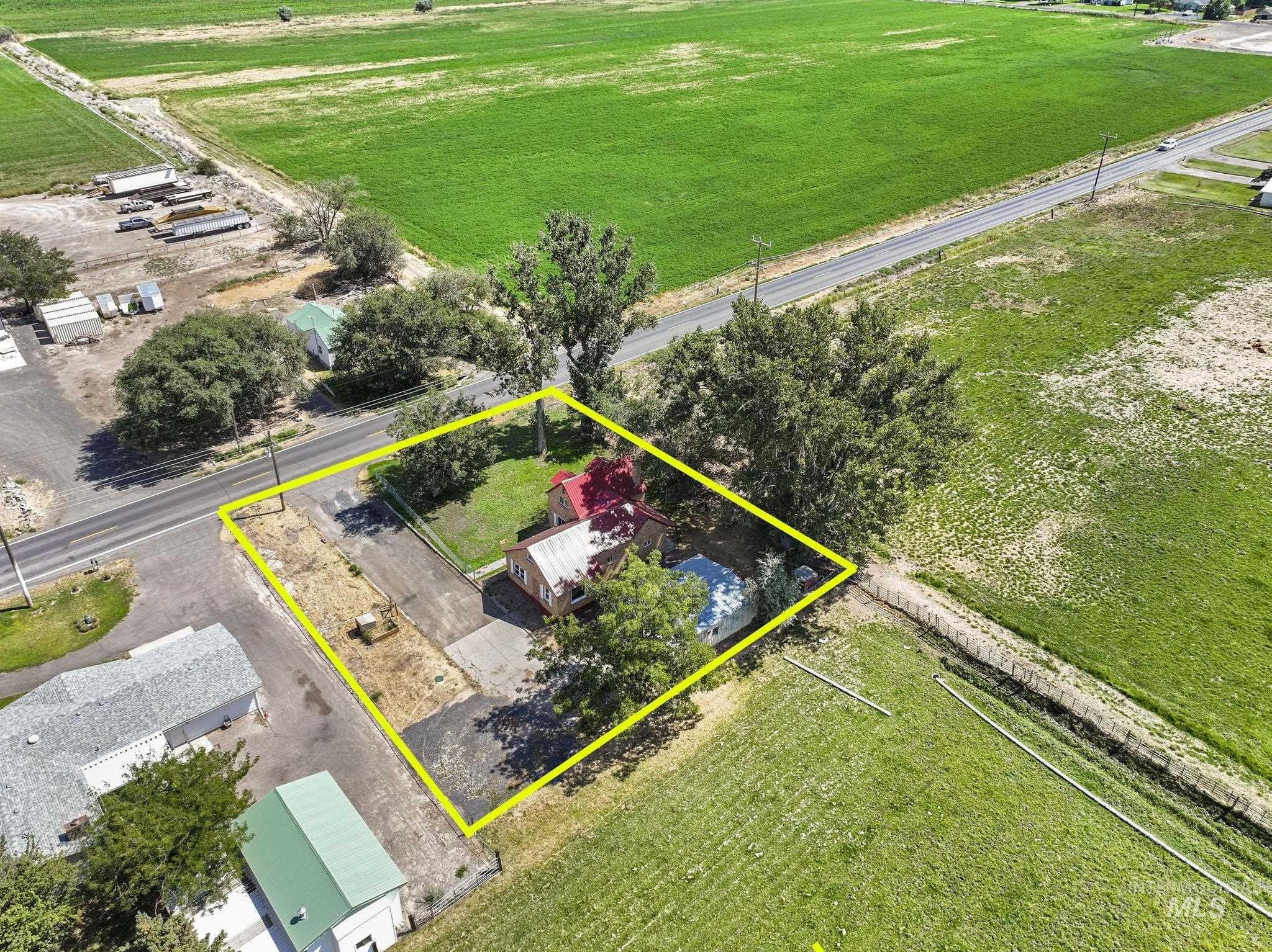 4225 N Clear Lakes Rd, Buhl, Idaho 83316, 4 Bedrooms, 2.5 Bathrooms, Residential For Sale, Price $439,999,MLS 98999048