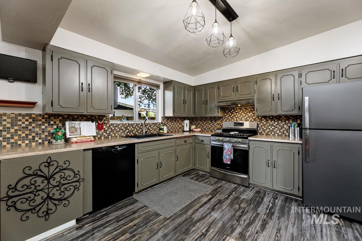 6302 W Dorian St, Boise, Idaho 83709, 3 Bedrooms, 1 Bathroom, Residential For Sale, Price $399,999, 98999049