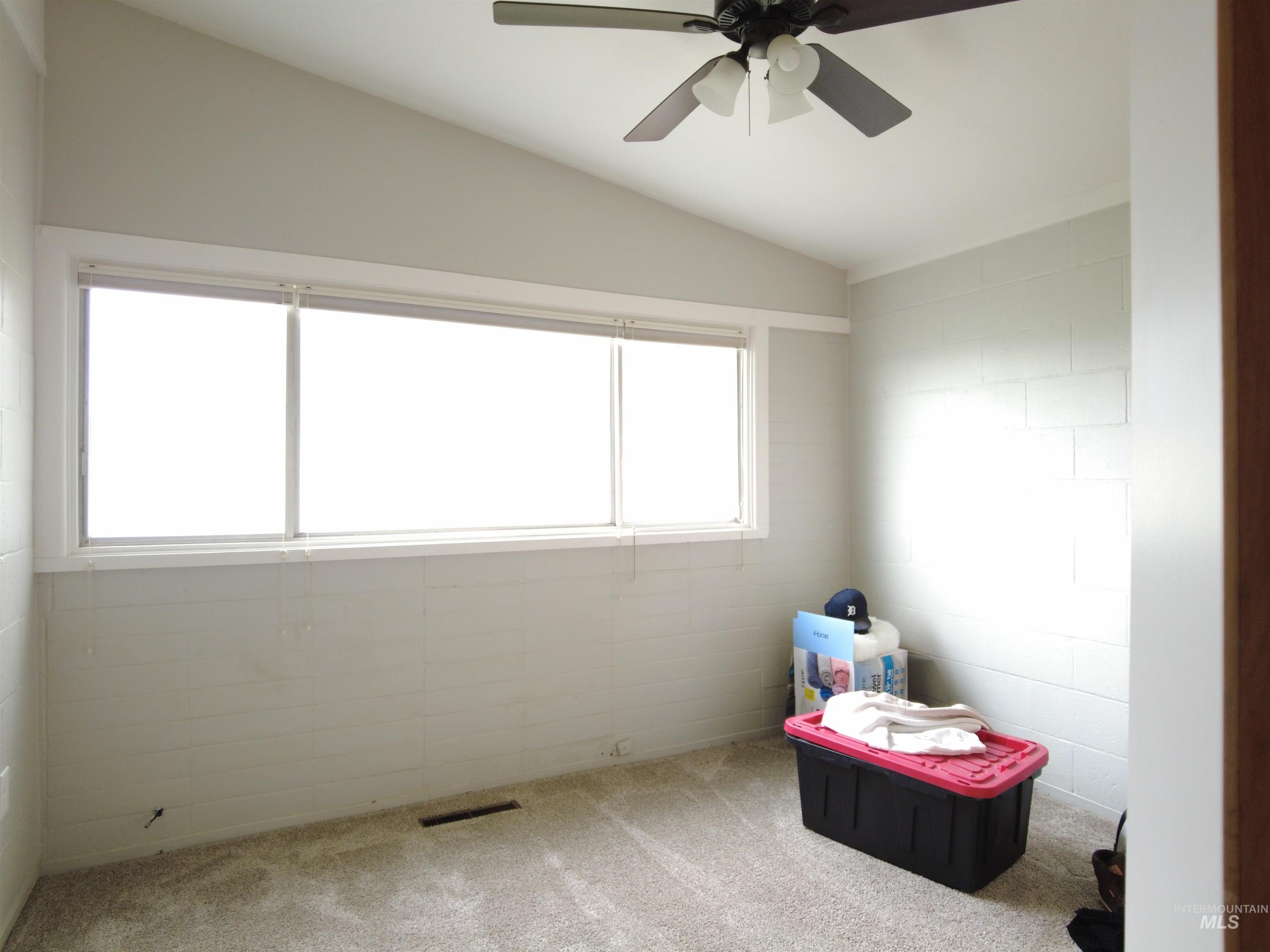 506 Freeman Way, Rupert, Idaho 83350, 3 Bedrooms, 1 Bathroom, Residential For Sale, Price $287,000,MLS 98999052