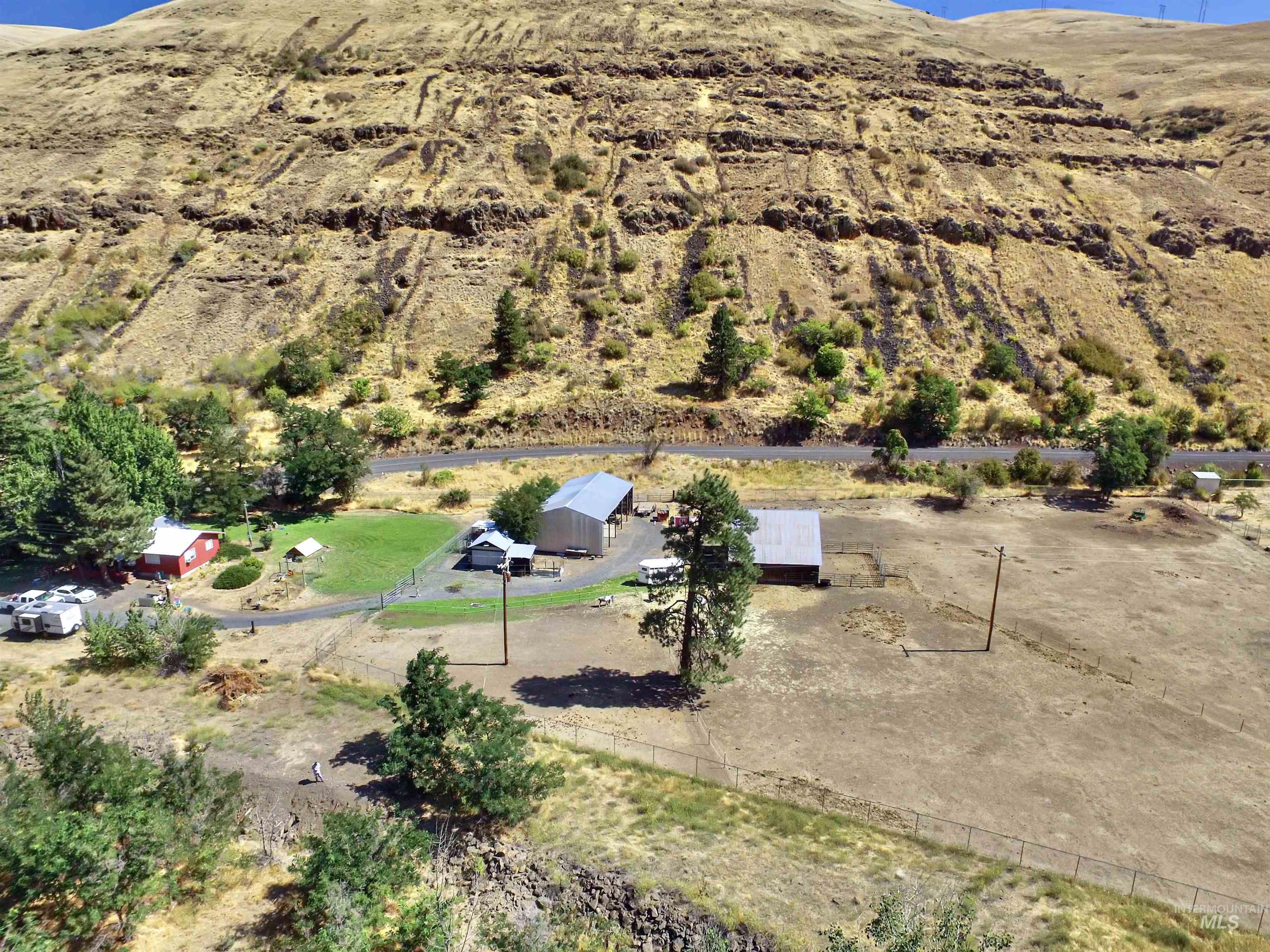 1920 Tucannon Road, Pomeroy, Washington 99347, 3 Bedrooms, 1.5 Bathrooms, Residential For Sale, Price $285,000,MLS 98999053