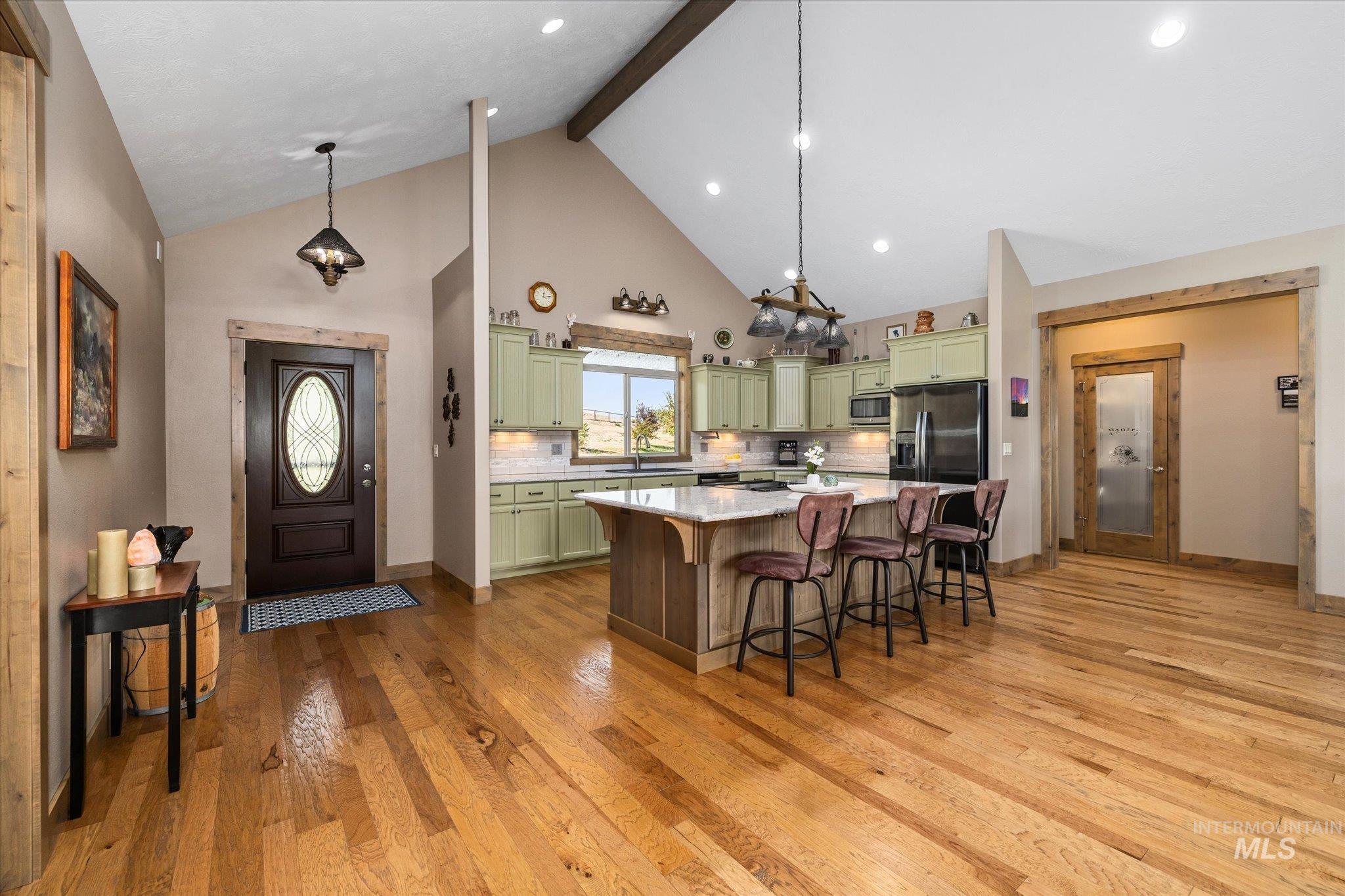 3902 Vista Ridge Ln, New Plymouth, Idaho 83655, 3 Bedrooms, 2 Bathrooms, Residential For Sale, Price $875,000,MLS 98999054