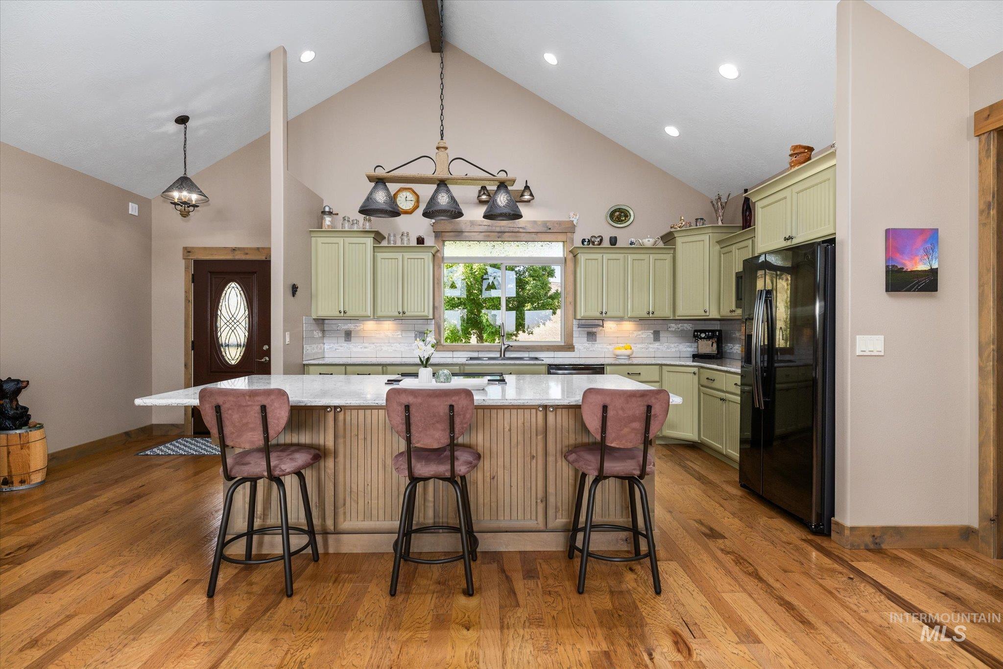 3902 Vista Ridge Ln, New Plymouth, Idaho 83655, 3 Bedrooms, 2 Bathrooms, Residential For Sale, Price $875,000,MLS 98999054
