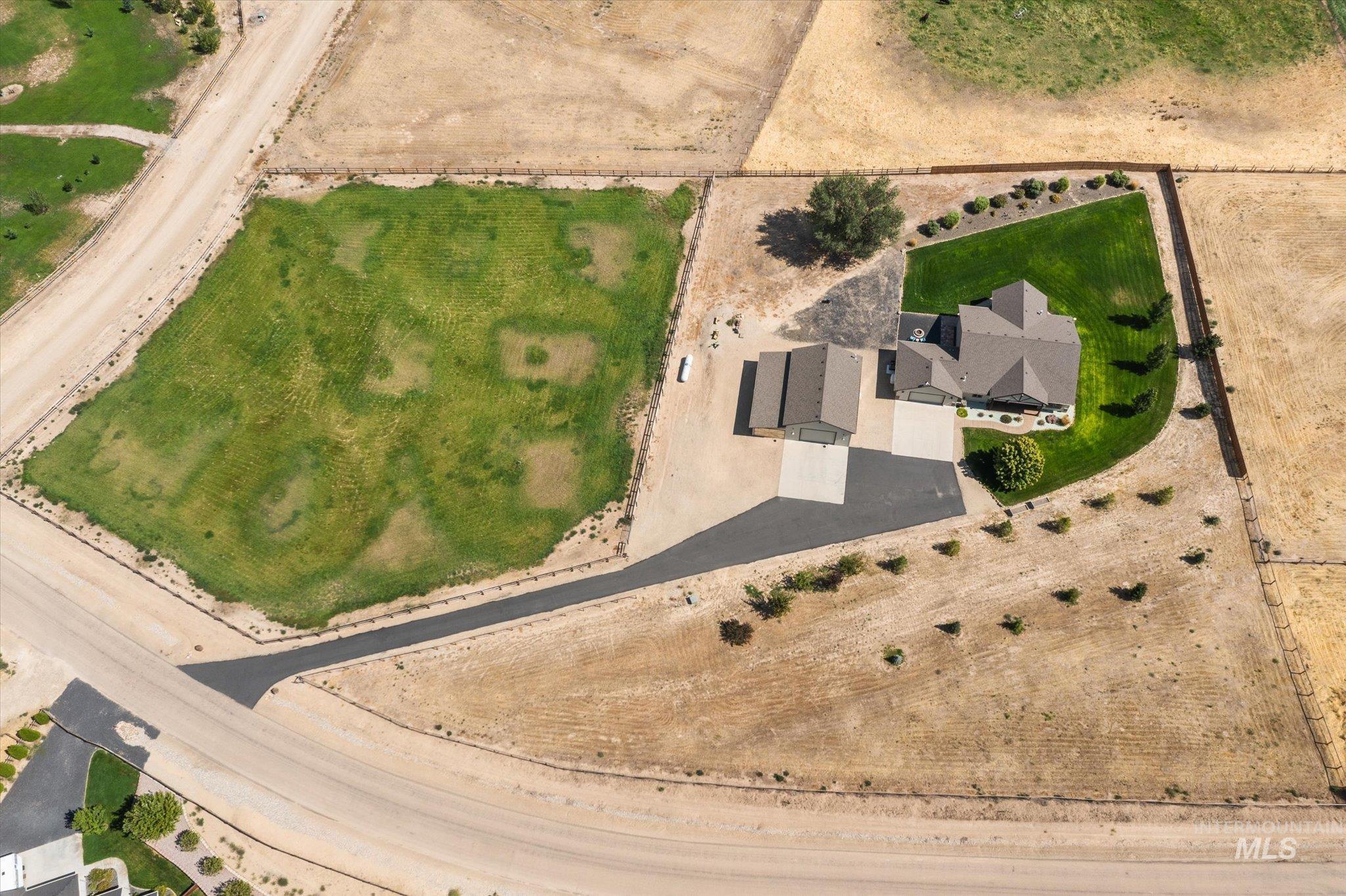 3902 Vista Ridge Ln, New Plymouth, Idaho 83655, 3 Bedrooms, 2 Bathrooms, Residential For Sale, Price $875,000,MLS 98999054