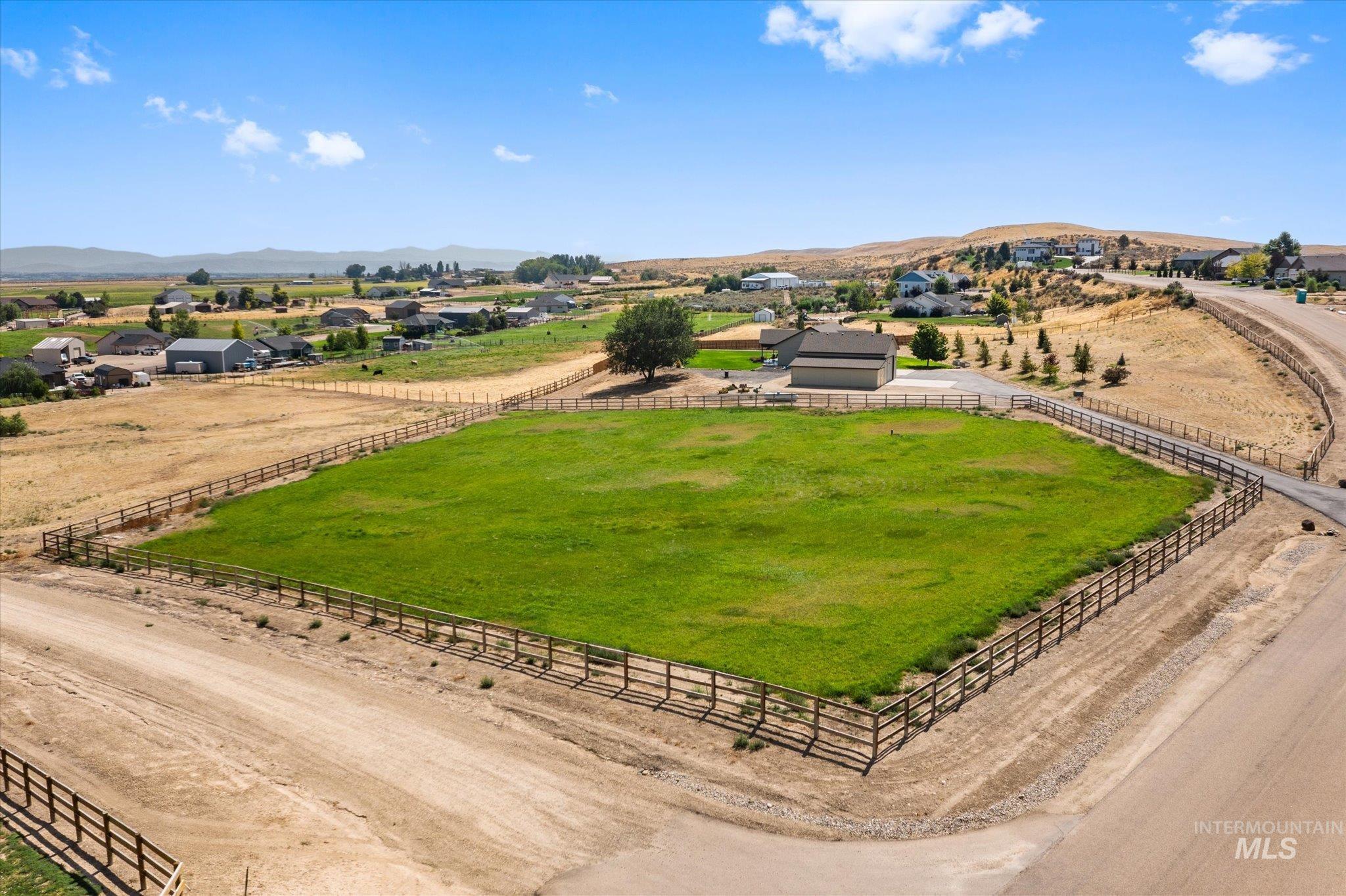 3902 Vista Ridge Ln, New Plymouth, Idaho 83655, 3 Bedrooms, 2 Bathrooms, Residential For Sale, Price $875,000,MLS 98999054