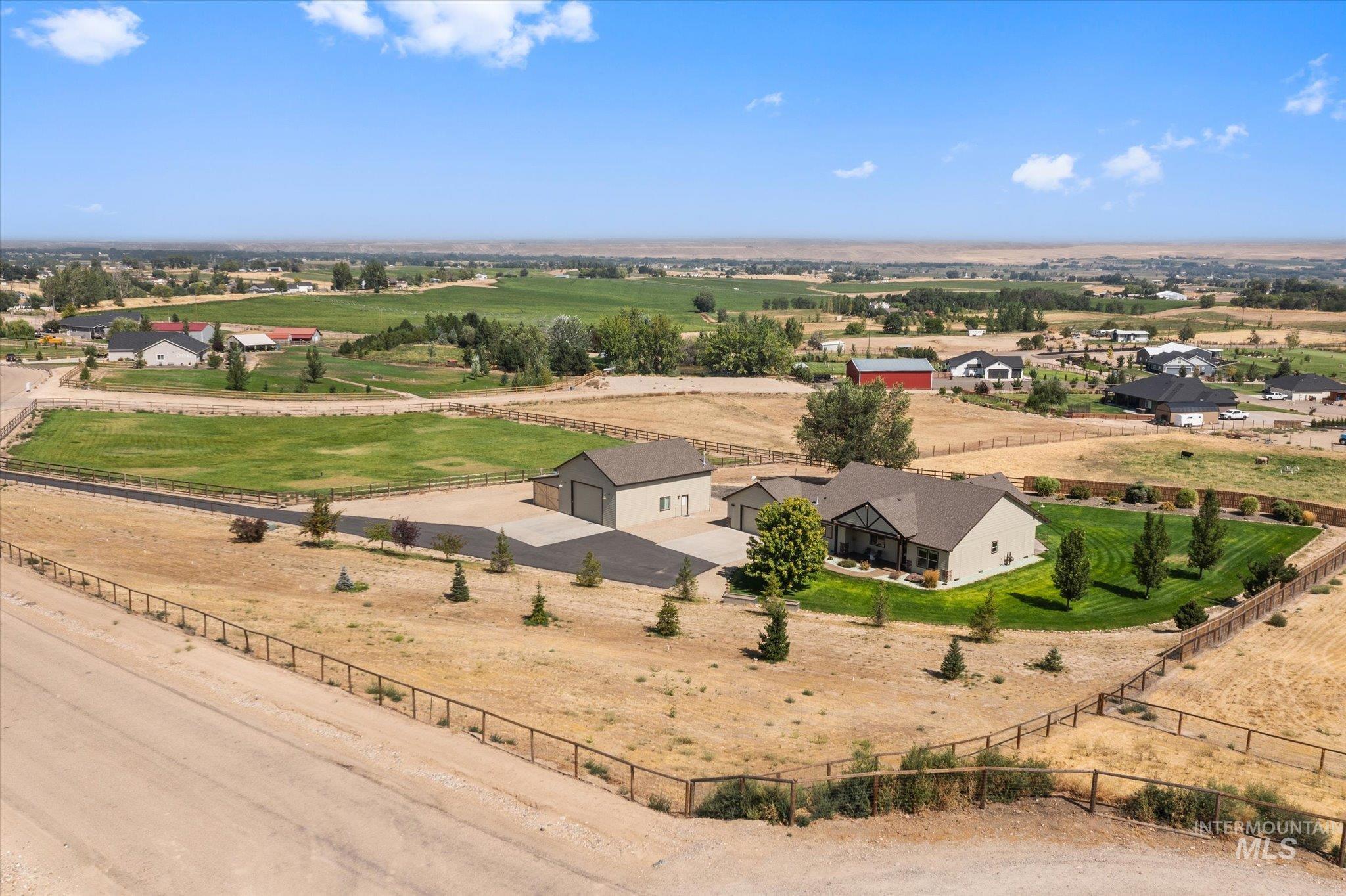 3902 Vista Ridge Ln, New Plymouth, Idaho 83655, 3 Bedrooms, 2 Bathrooms, Residential For Sale, Price $875,000,MLS 98999054