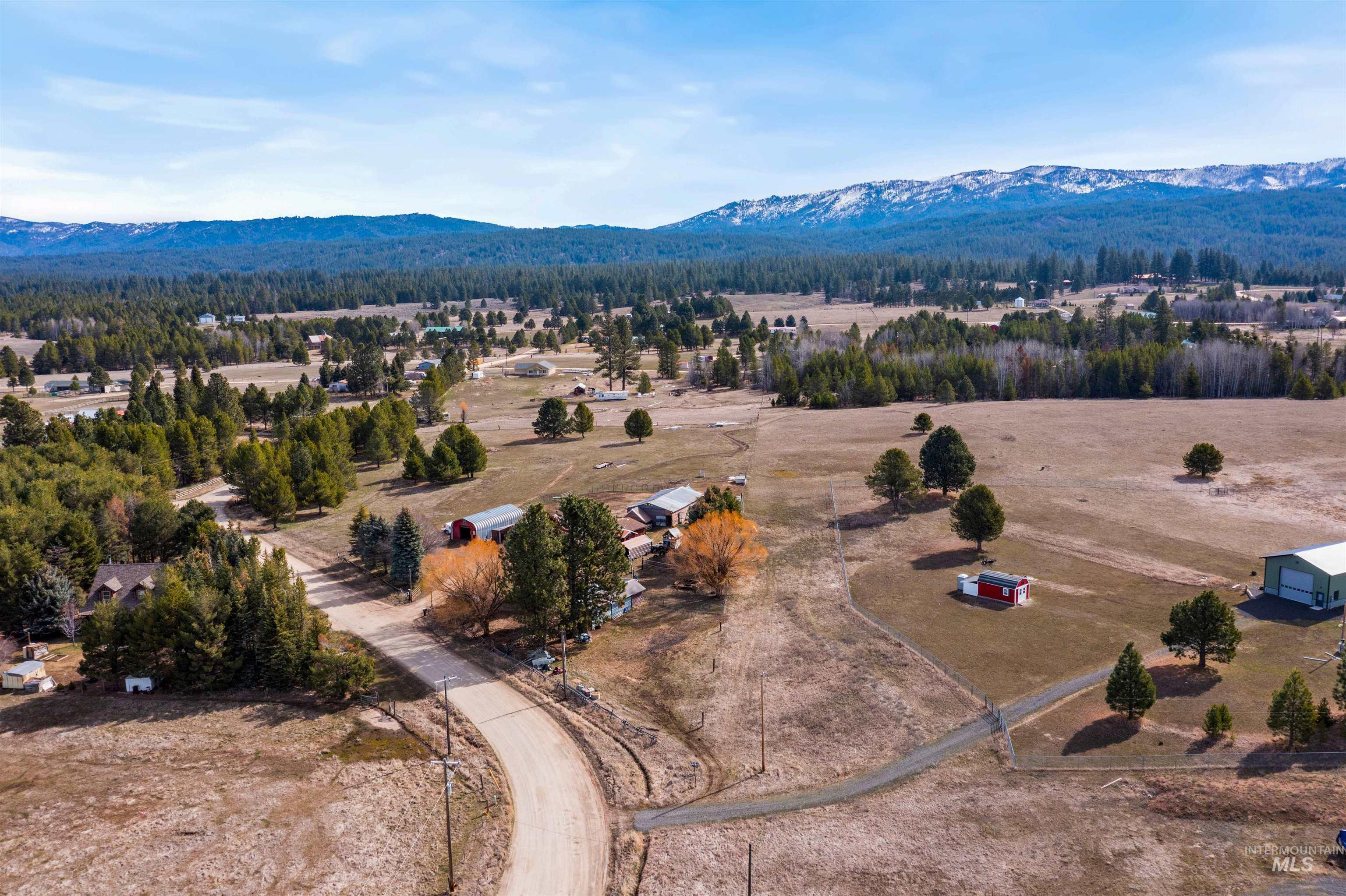 37 Pine Cone lane, Cascade, Idaho 83611, 4 Bedrooms, 3 Bathrooms, Residential For Sale, Price $549,900,MLS 98999057