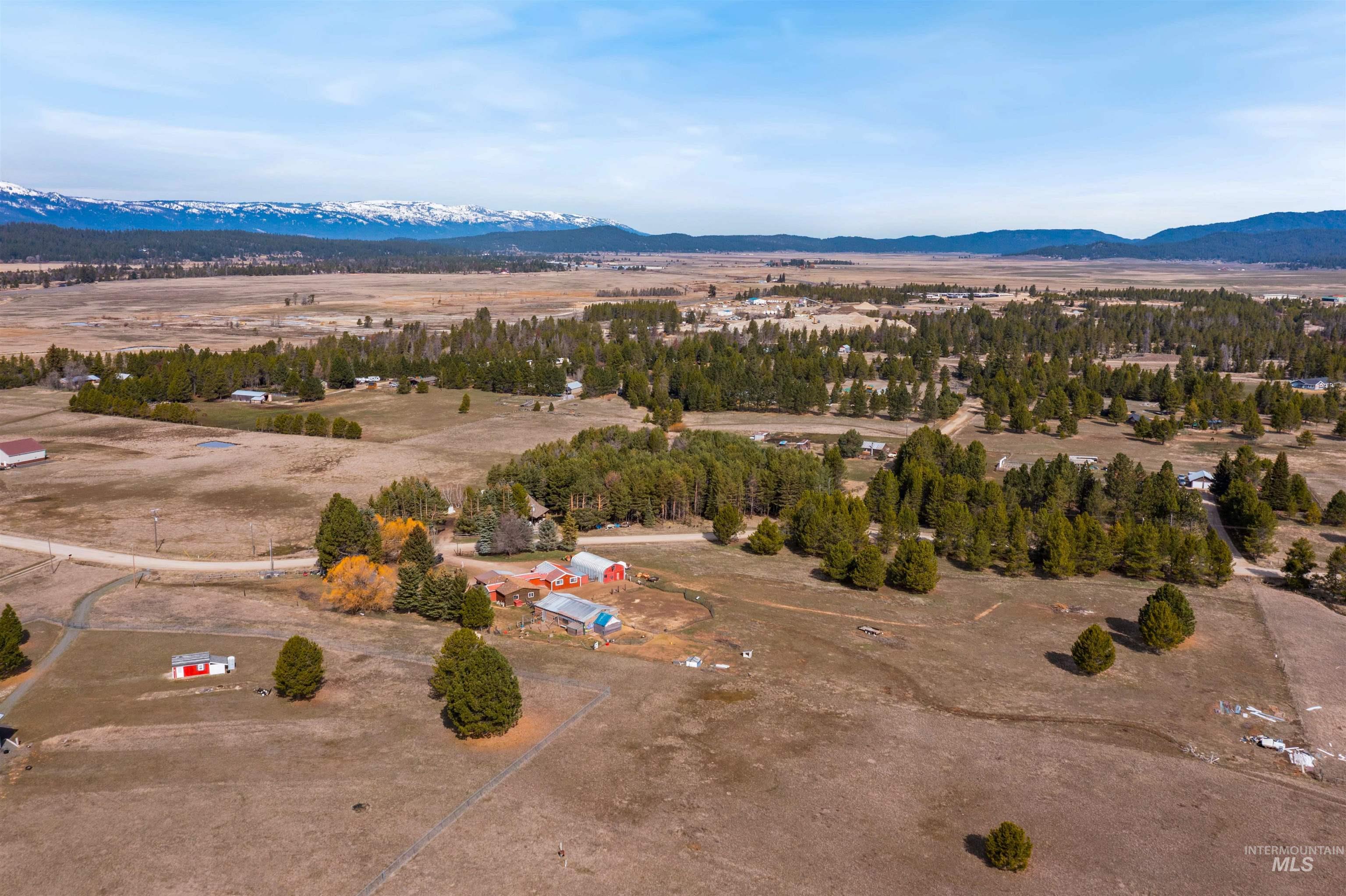 37 Pine Cone lane, Cascade, Idaho 83611, 4 Bedrooms, 3 Bathrooms, Residential For Sale, Price $549,900,MLS 98999057
