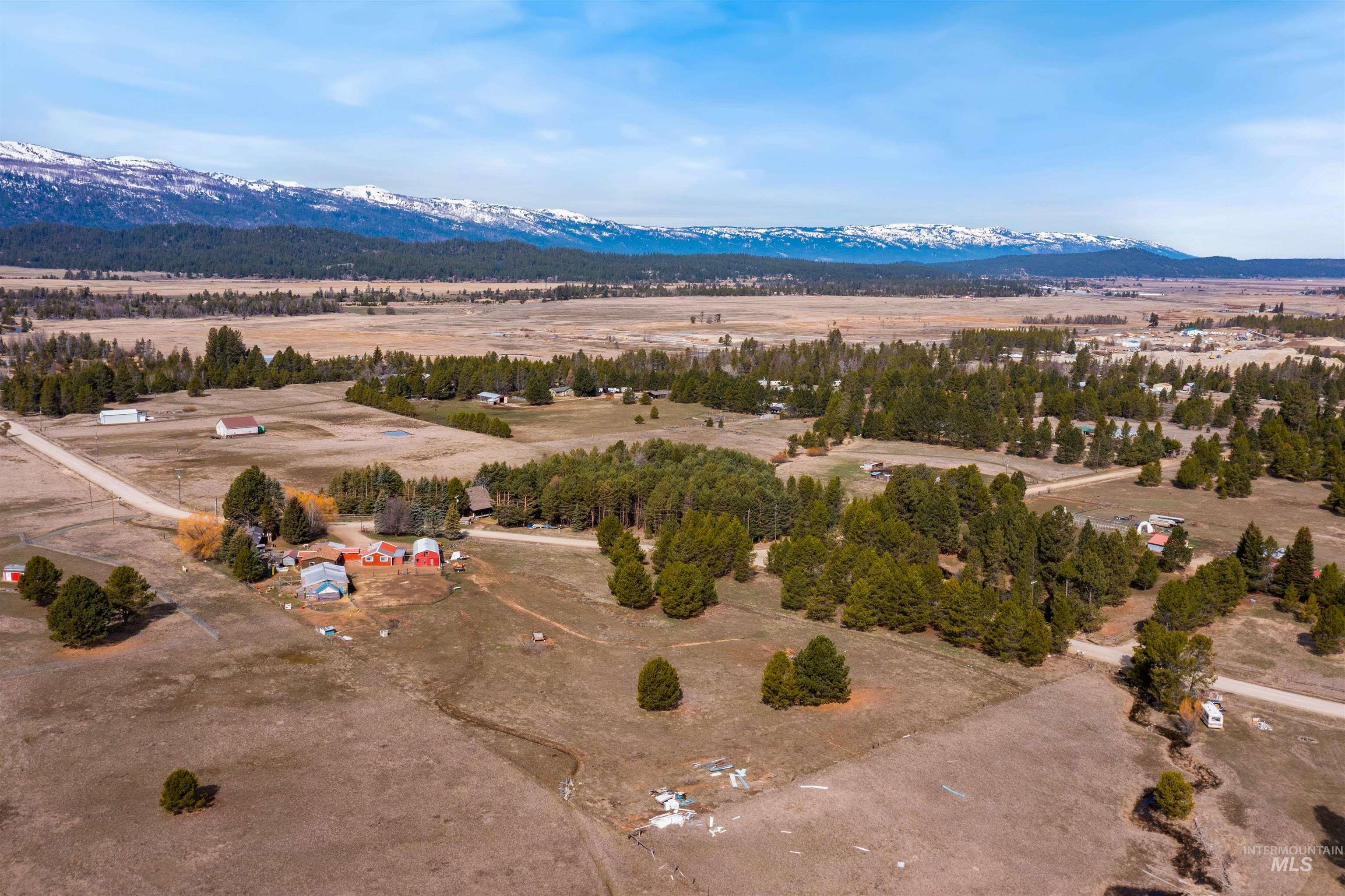 37 Pine Cone lane, Cascade, Idaho 83611, 4 Bedrooms, 3 Bathrooms, Residential For Sale, Price $549,900,MLS 98999057