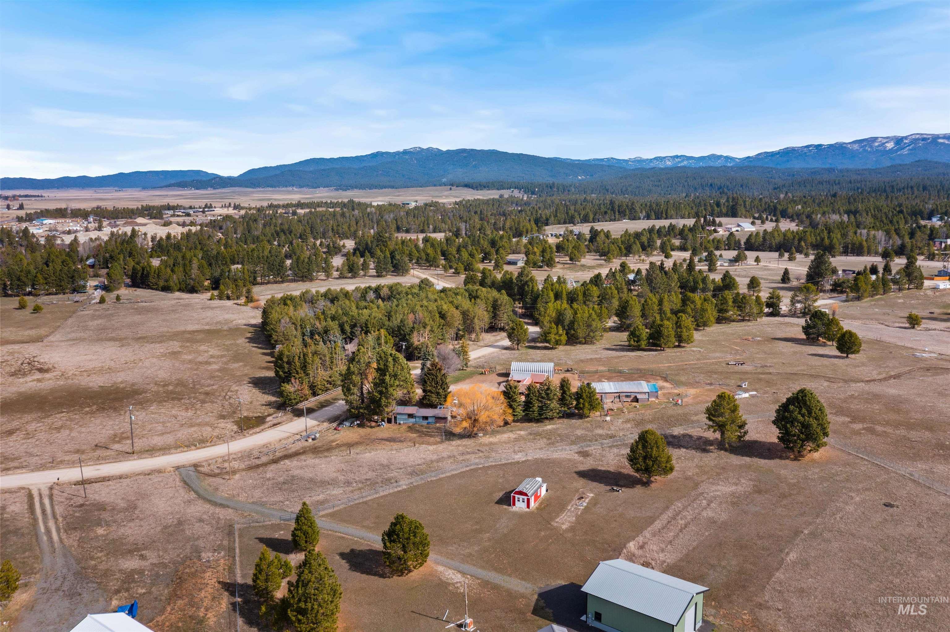 37 Pine Cone lane, Cascade, Idaho 83611, 4 Bedrooms, 3 Bathrooms, Residential For Sale, Price $549,900,MLS 98999057