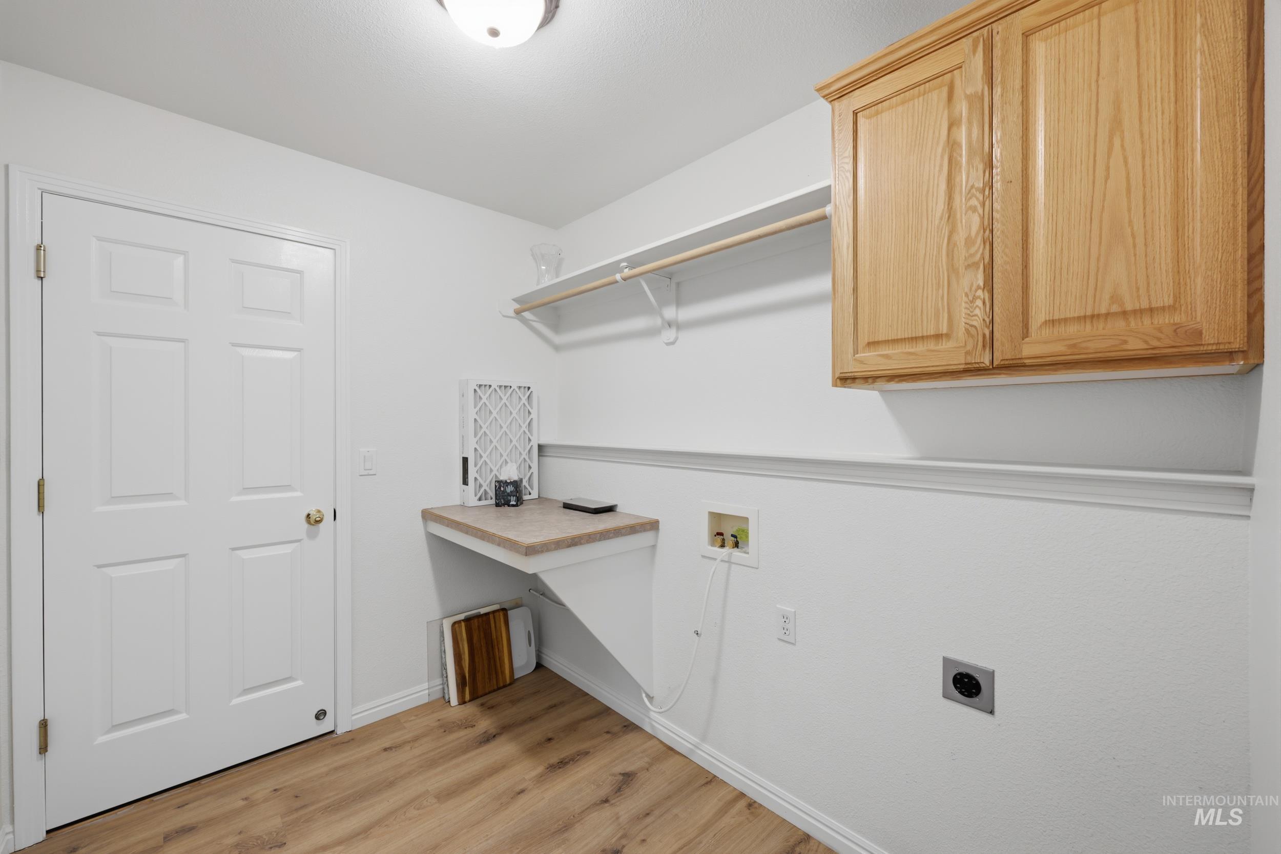 3452 W Patel Ct, Meridian, Idaho 83646, 3 Bedrooms, 2 Bathrooms, Residential For Sale, Price $564,500,MLS 98999059
