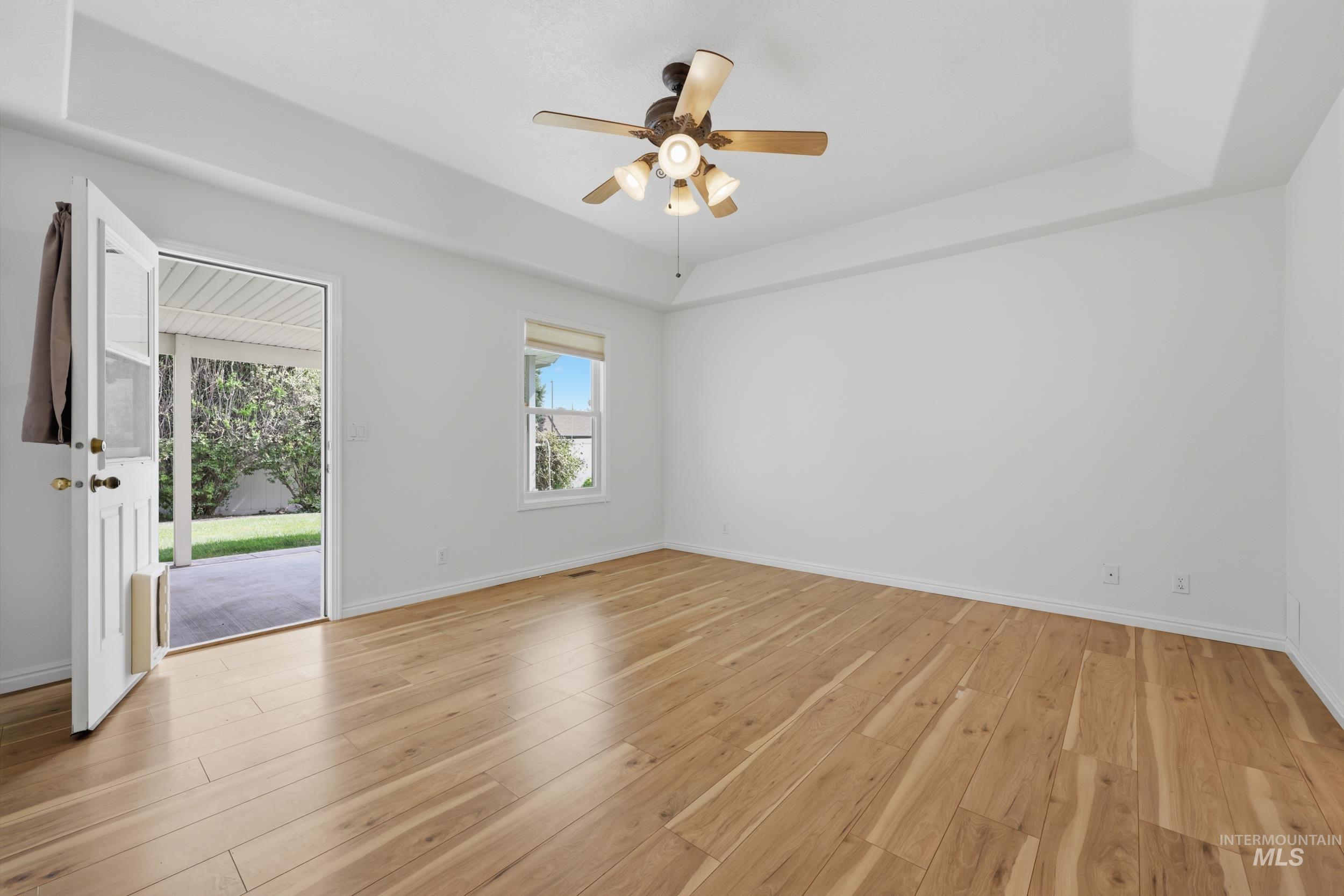 3452 W Patel Ct, Meridian, Idaho 83646, 3 Bedrooms, 2 Bathrooms, Residential For Sale, Price $564,500,MLS 98999059