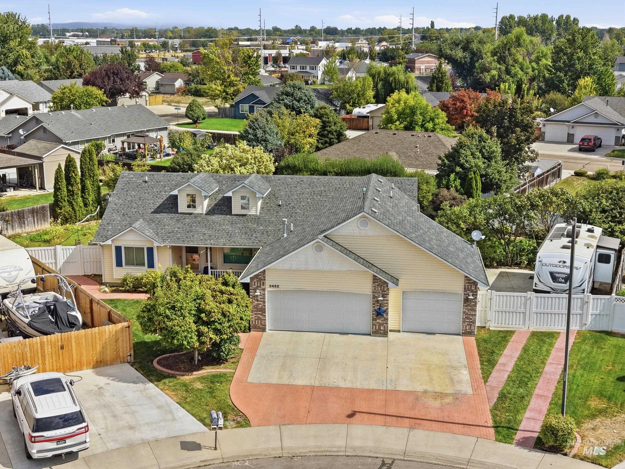 3452 W Patel Ct, Meridian, Idaho 83646, 3 Bedrooms, 2 Bathrooms, Residential For Sale, Price $564,500,MLS 98999059
