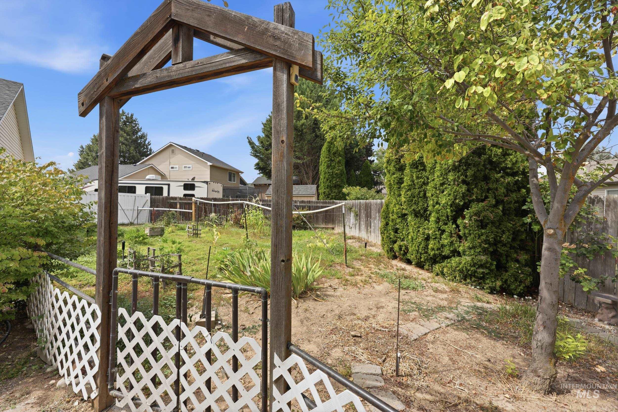3452 W Patel Ct, Meridian, Idaho 83646, 3 Bedrooms, 2 Bathrooms, Residential For Sale, Price $564,500,MLS 98999059