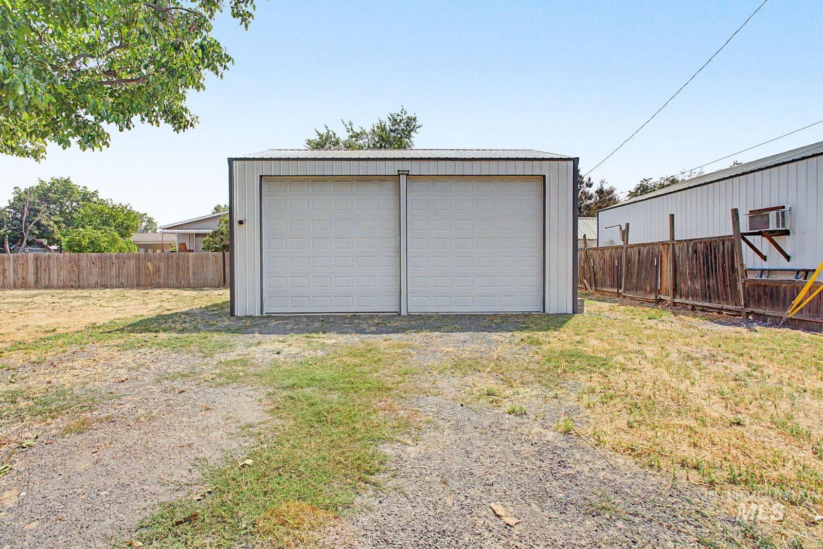 1202 9th Street, Clarkston, Washington 99403, 4 Bedrooms, 2 Bathrooms, Residential For Sale, Price $339,000,MLS 98999060