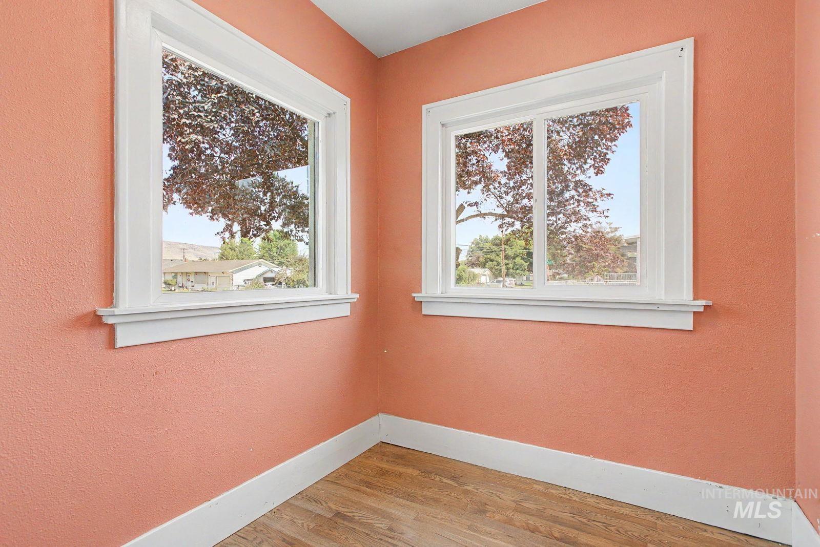 1202 9th Street, Clarkston, Washington 99403, 4 Bedrooms, 2 Bathrooms, Residential For Sale, Price $339,000,MLS 98999060