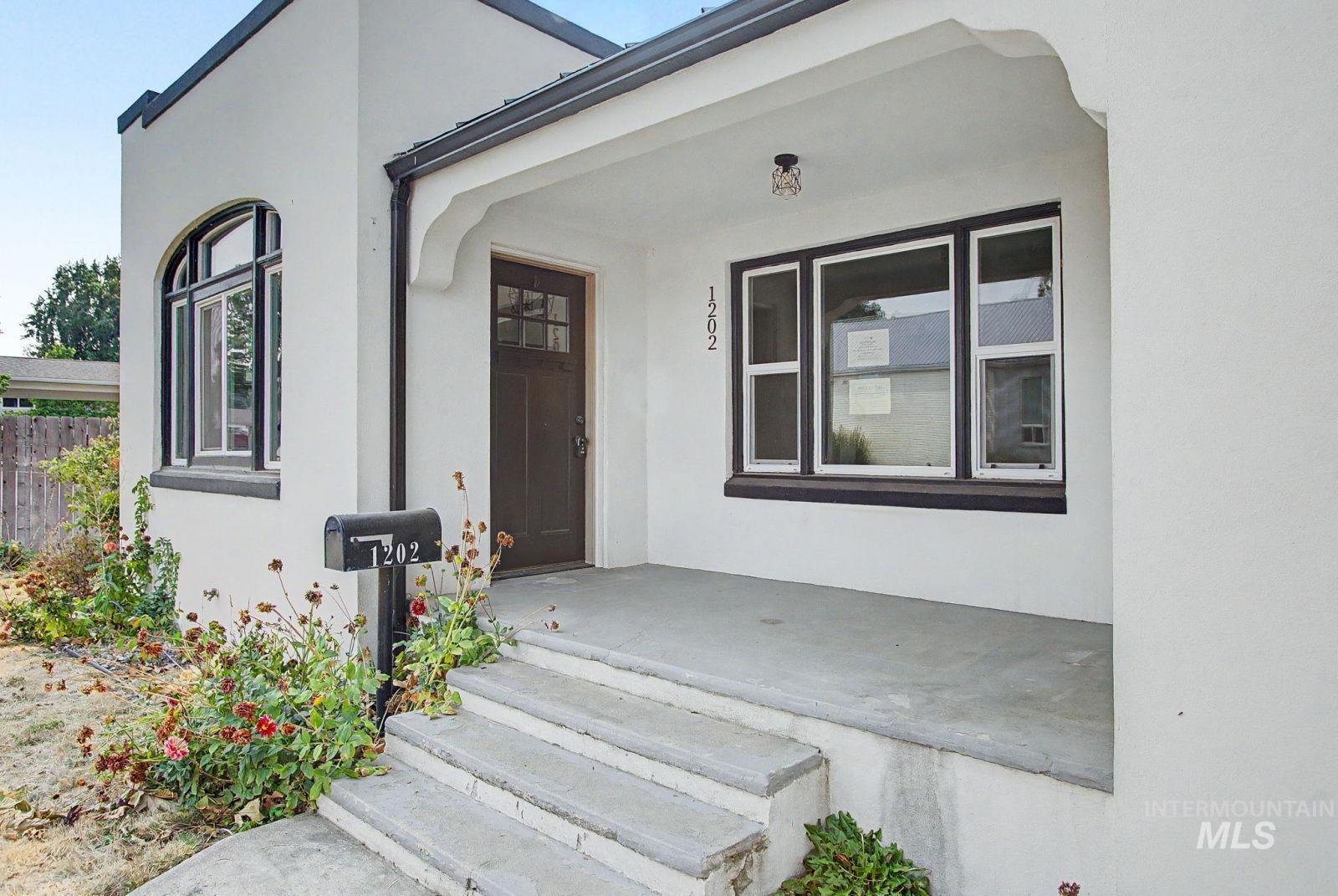 1202 9th Street, Clarkston, Washington 99403, 4 Bedrooms, 2 Bathrooms, Residential For Sale, Price $339,000,MLS 98999060