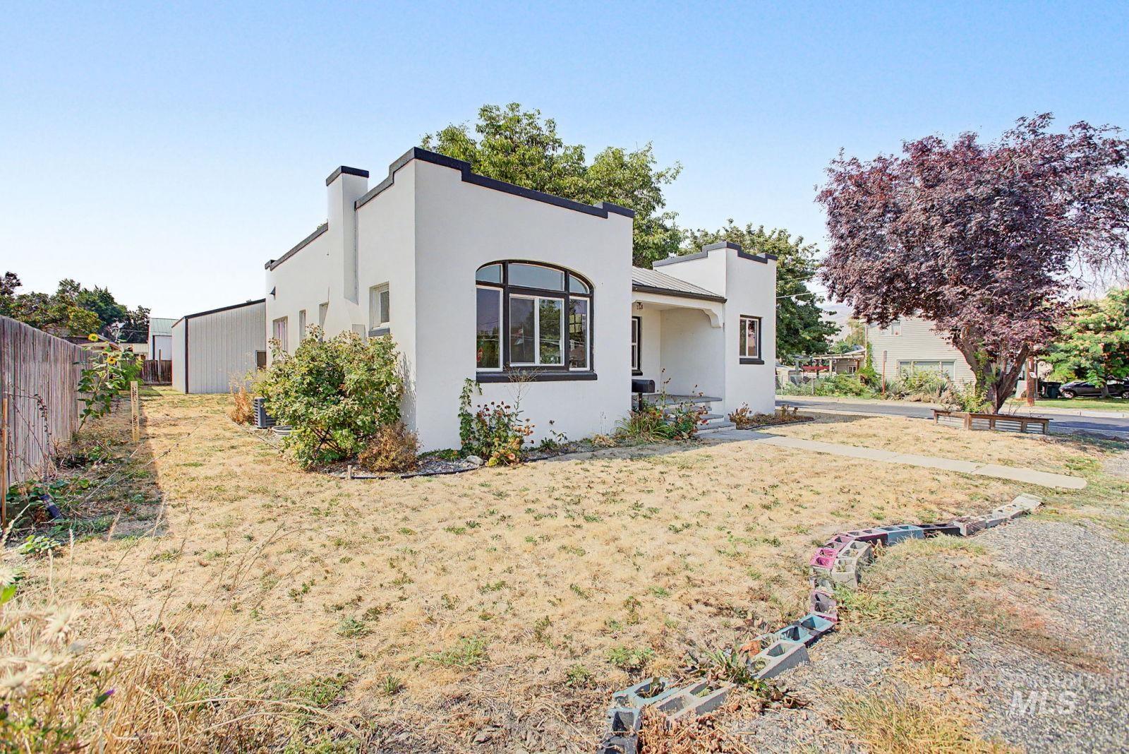 1202 9th Street, Clarkston, Washington 99403, 4 Bedrooms, 2 Bathrooms, Residential For Sale, Price $339,000,MLS 98999060