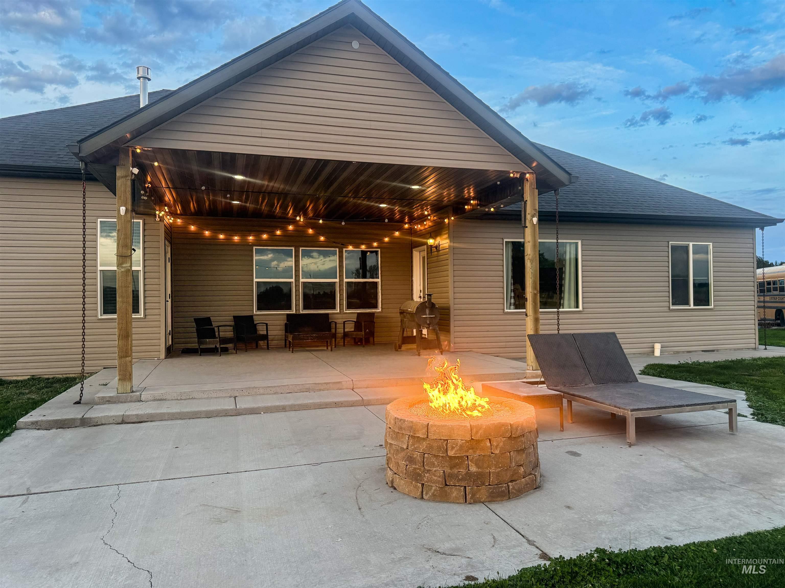 355 14th St, Heyburn, Idaho 83336, 4 Bedrooms, 2 Bathrooms, Residential For Sale, Price $650,000,MLS 98999061