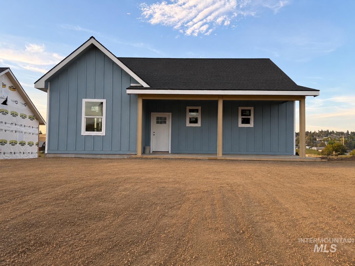 1082 Edington Ave, Moscow, Idaho 83843, 4 Bedrooms, 4 Bathrooms, Residential For Sale, Price $585,000, 98999062