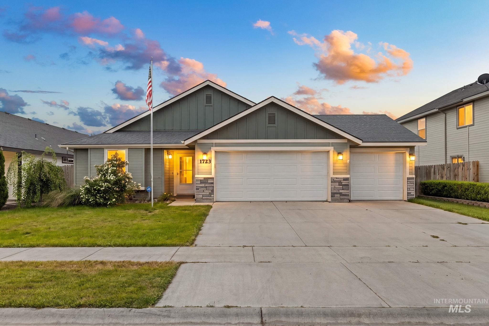 1723 W Lava Ave, Nampa, Idaho 83651, 3 Bedrooms, 2 Bathrooms, Residential For Sale, Price $409,990,MLS 98999064
