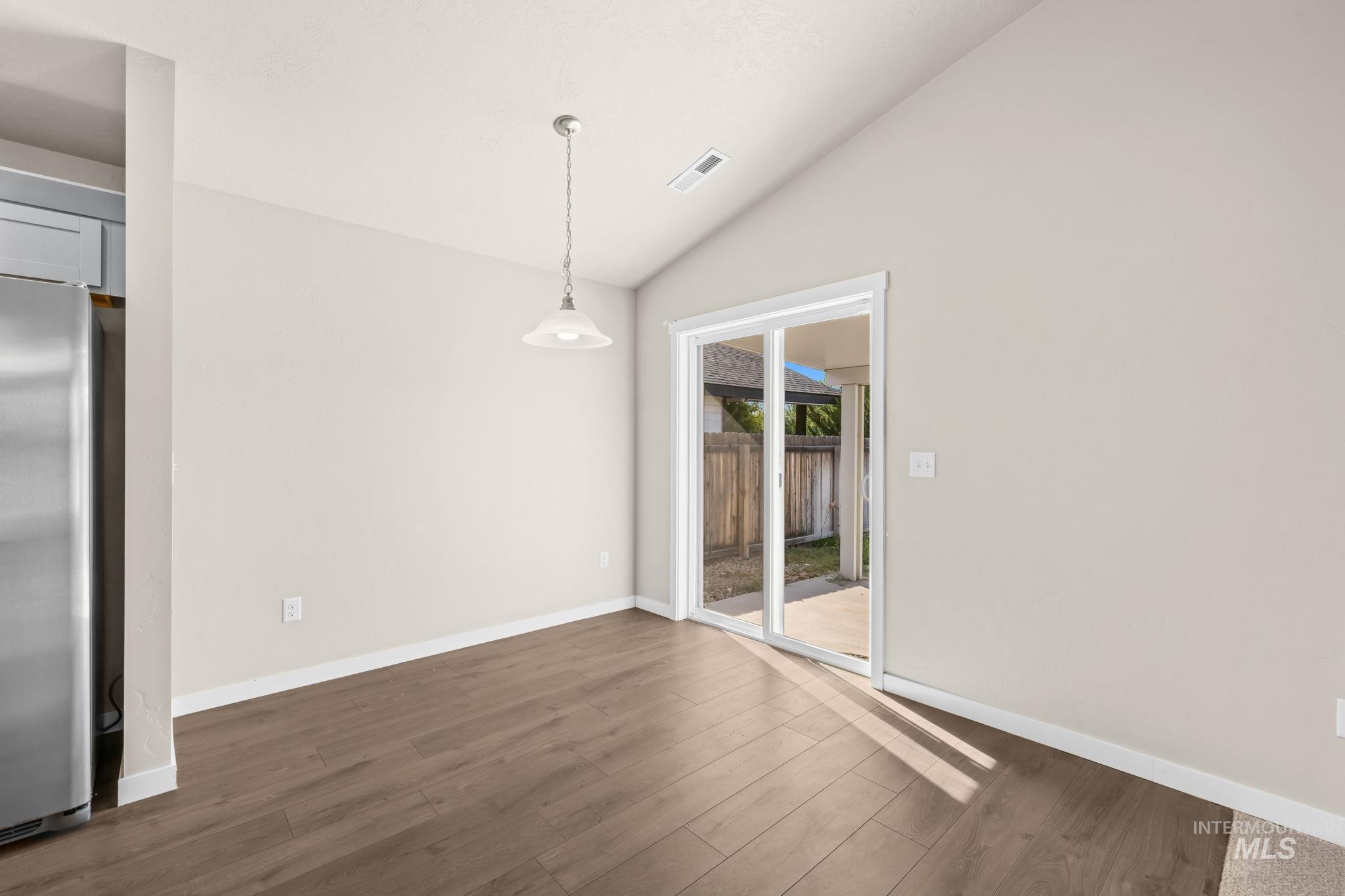 1723 W Lava Ave, Nampa, Idaho 83651, 3 Bedrooms, 2 Bathrooms, Residential For Sale, Price $409,990,MLS 98999064