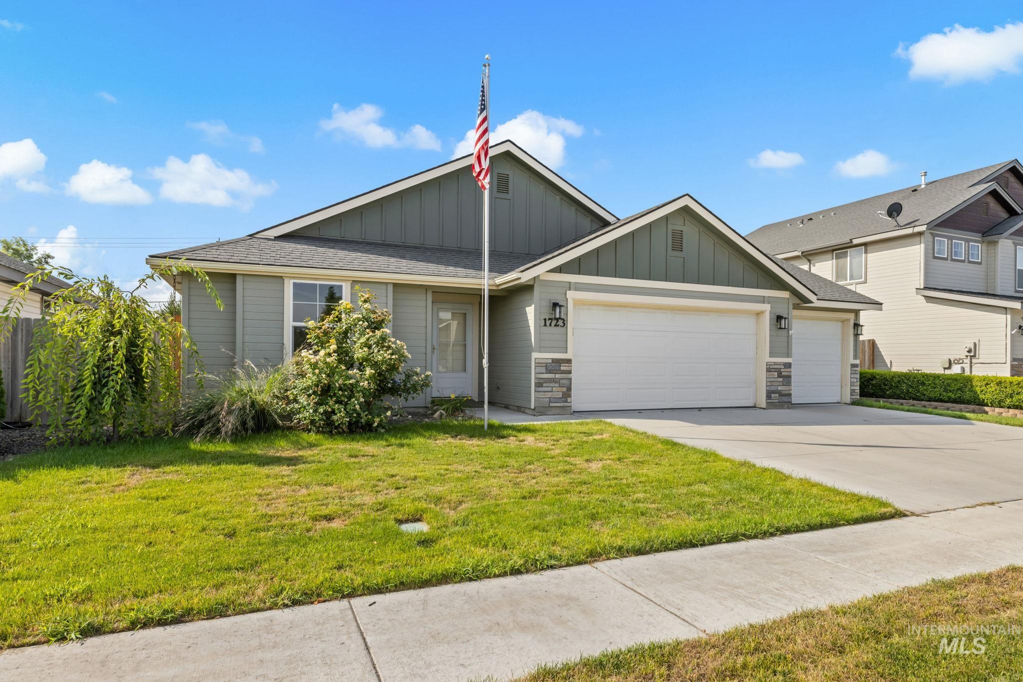 1723 W Lava Ave, Nampa, Idaho 83651, 3 Bedrooms, 2 Bathrooms, Residential For Sale, Price $409,990,MLS 98999064