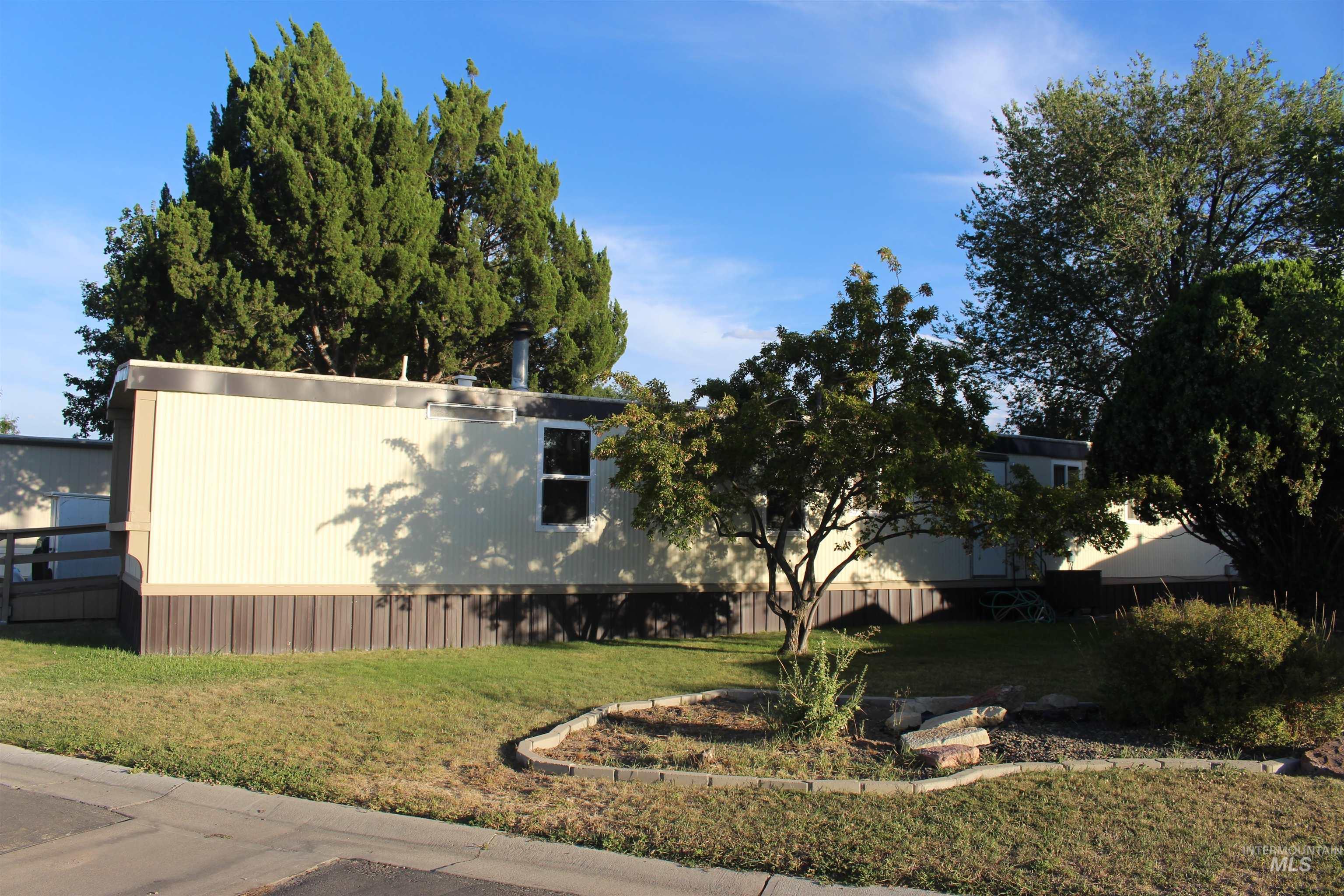 700 E Fairview Ave Trlr 168, Meridian, Idaho 83642, 2 Bedrooms, 2 Bathrooms, Residential For Sale, Price $30,000,MLS 98999066