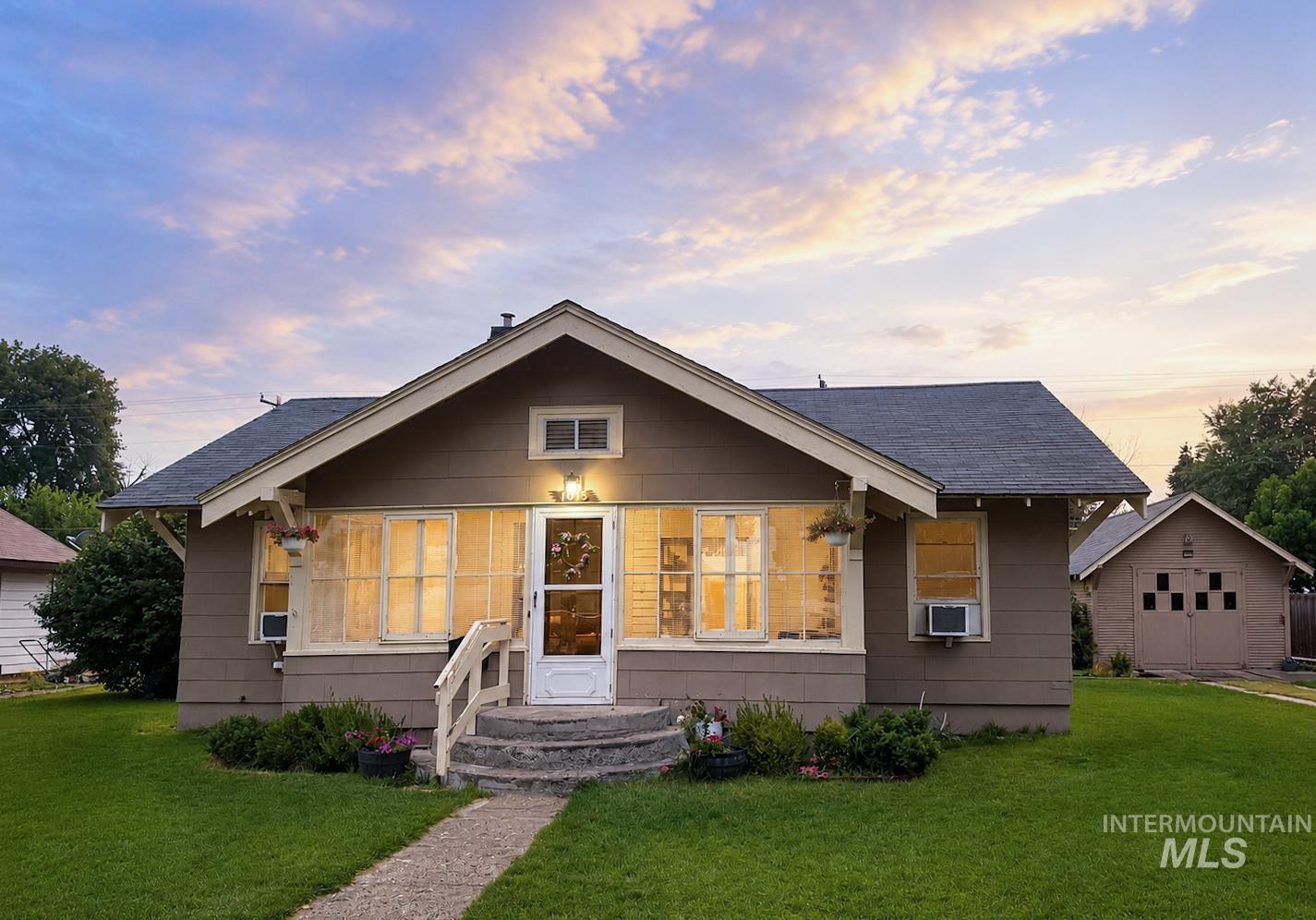 1015 E Street, Rupert, Idaho 83350, 3 Bedrooms, 1 Bathroom, Residential For Sale, Price $245,000,MLS 98999067